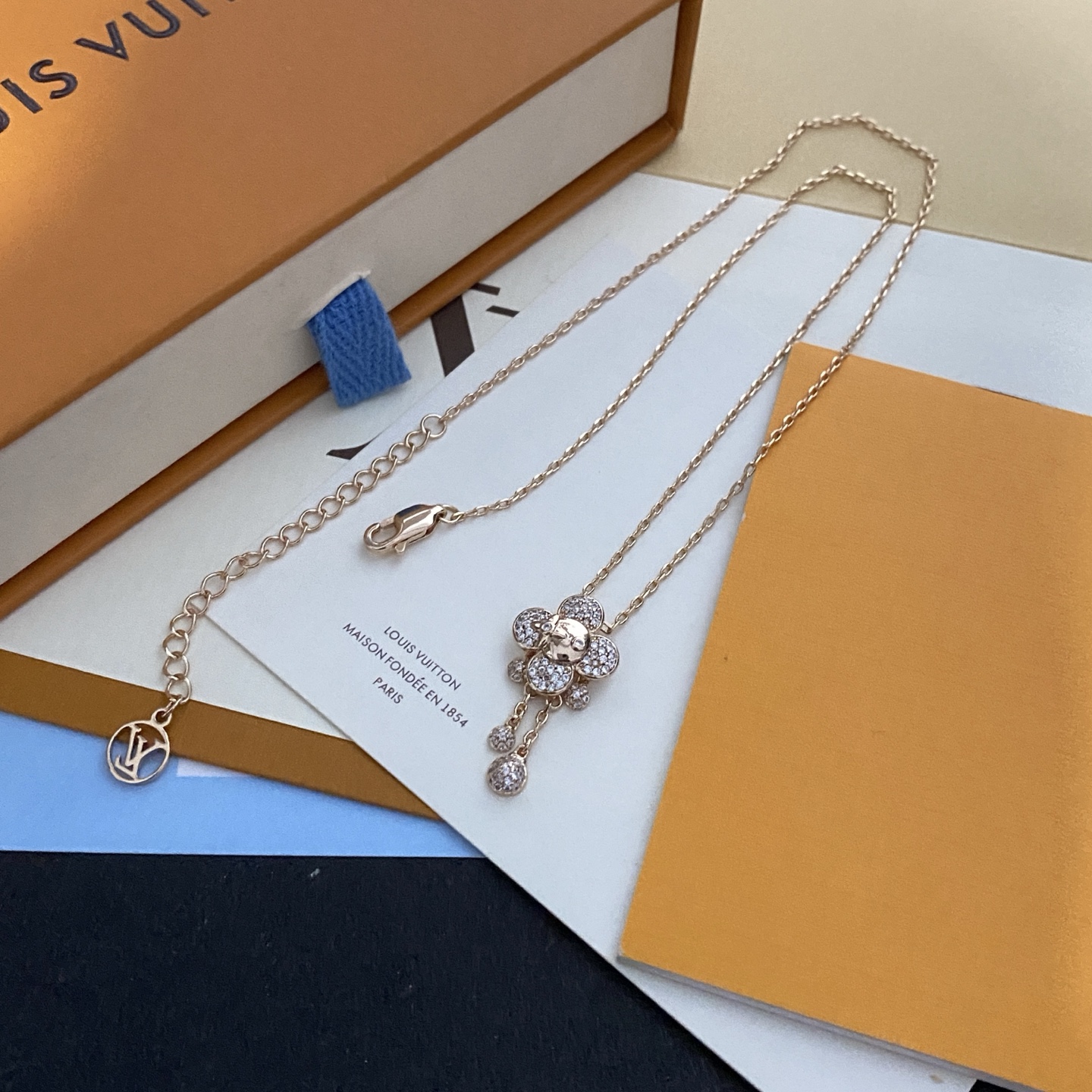 Louis Vuitton Haute Joaillerie Fine Jewelry Earrings Necklace Ring Ref 7