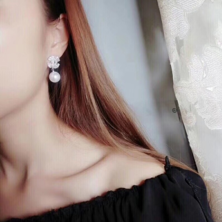 Chanel 卖疯了小香官网主推 精工版小香