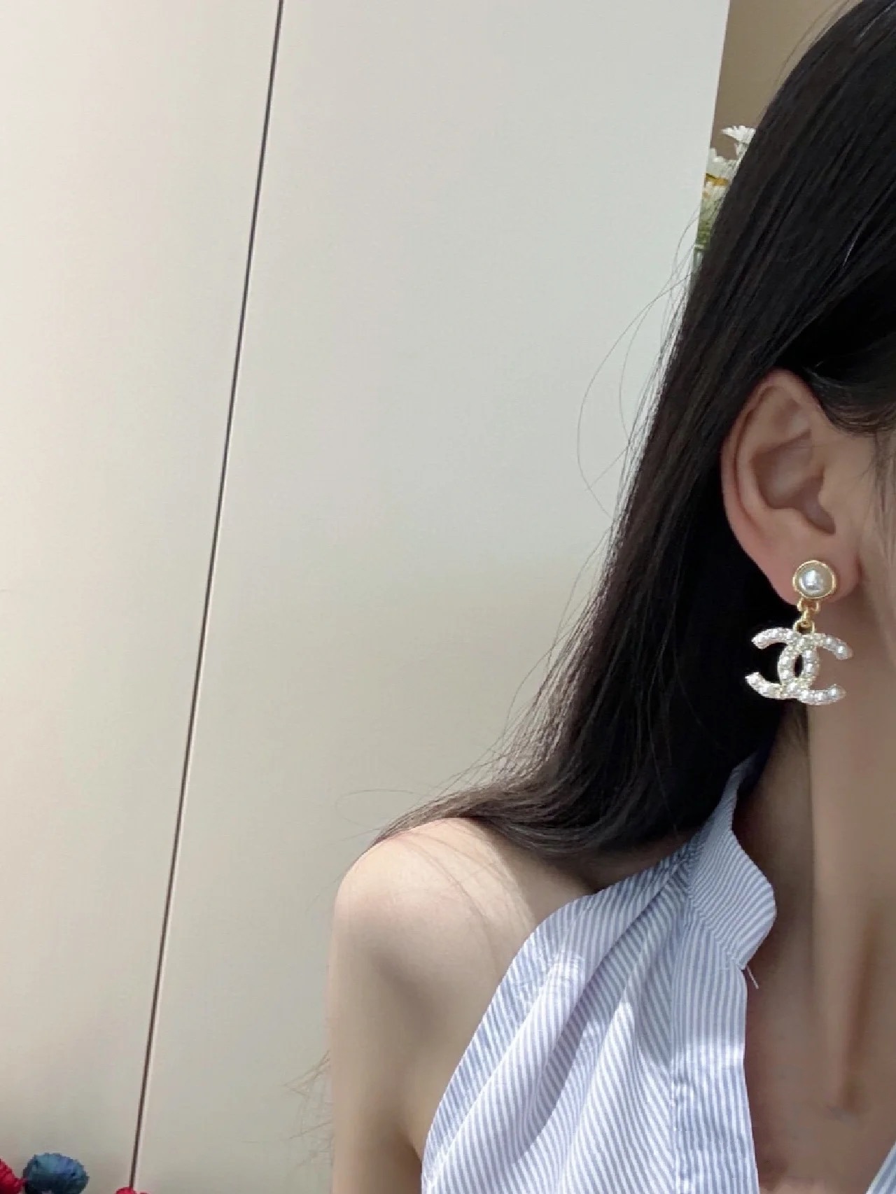 Chanel 简约贵气的珍珠拼水钻双C设计 非常有富家千金的气质 闭眼入不出错 zp定制 一致 施华洛钻施华洛珍珠
