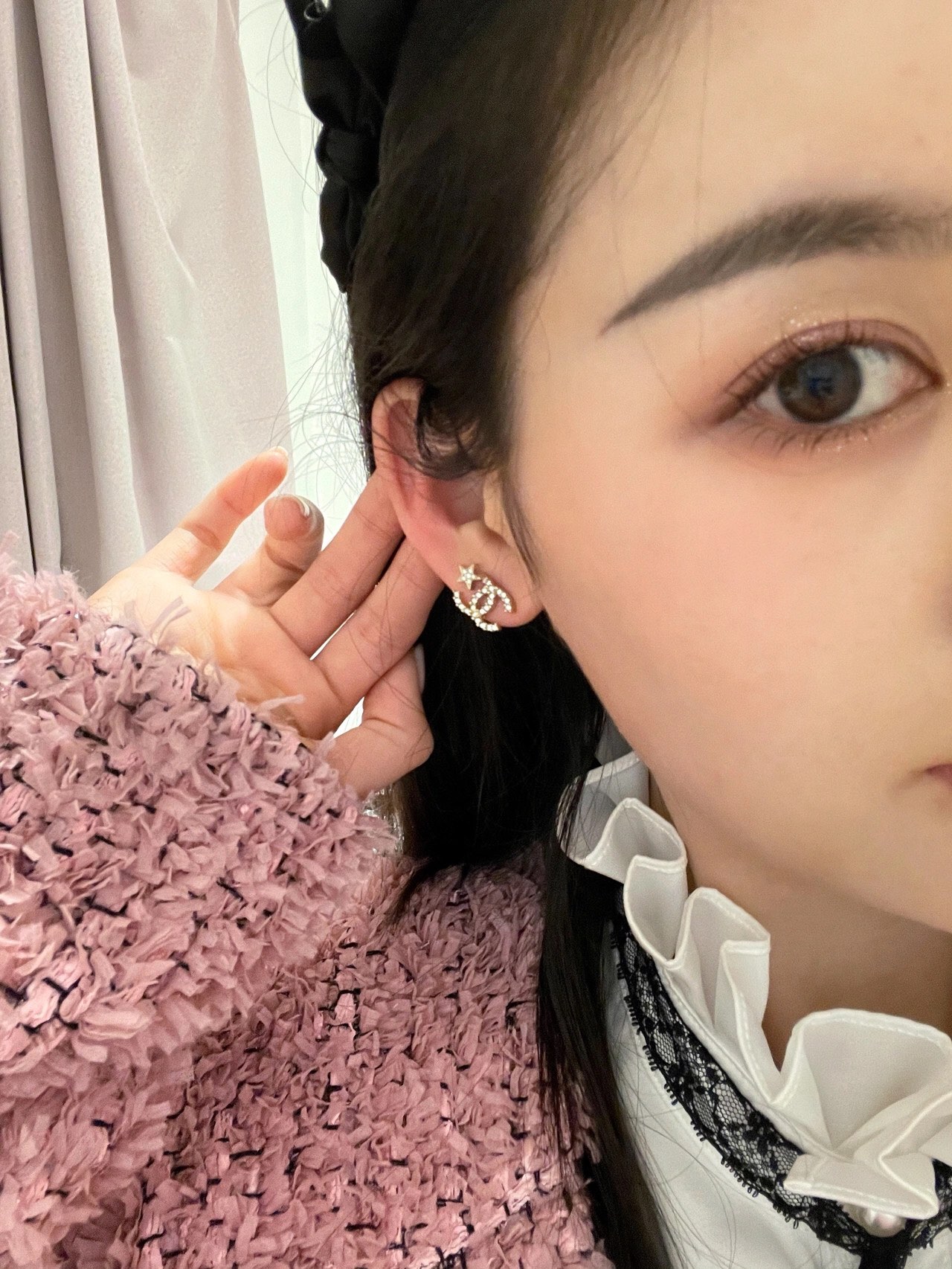 Chanel 香不对称五角星双c字母耳钉重磅推荐 万年 款 这一季的设计 真的要给一万个
