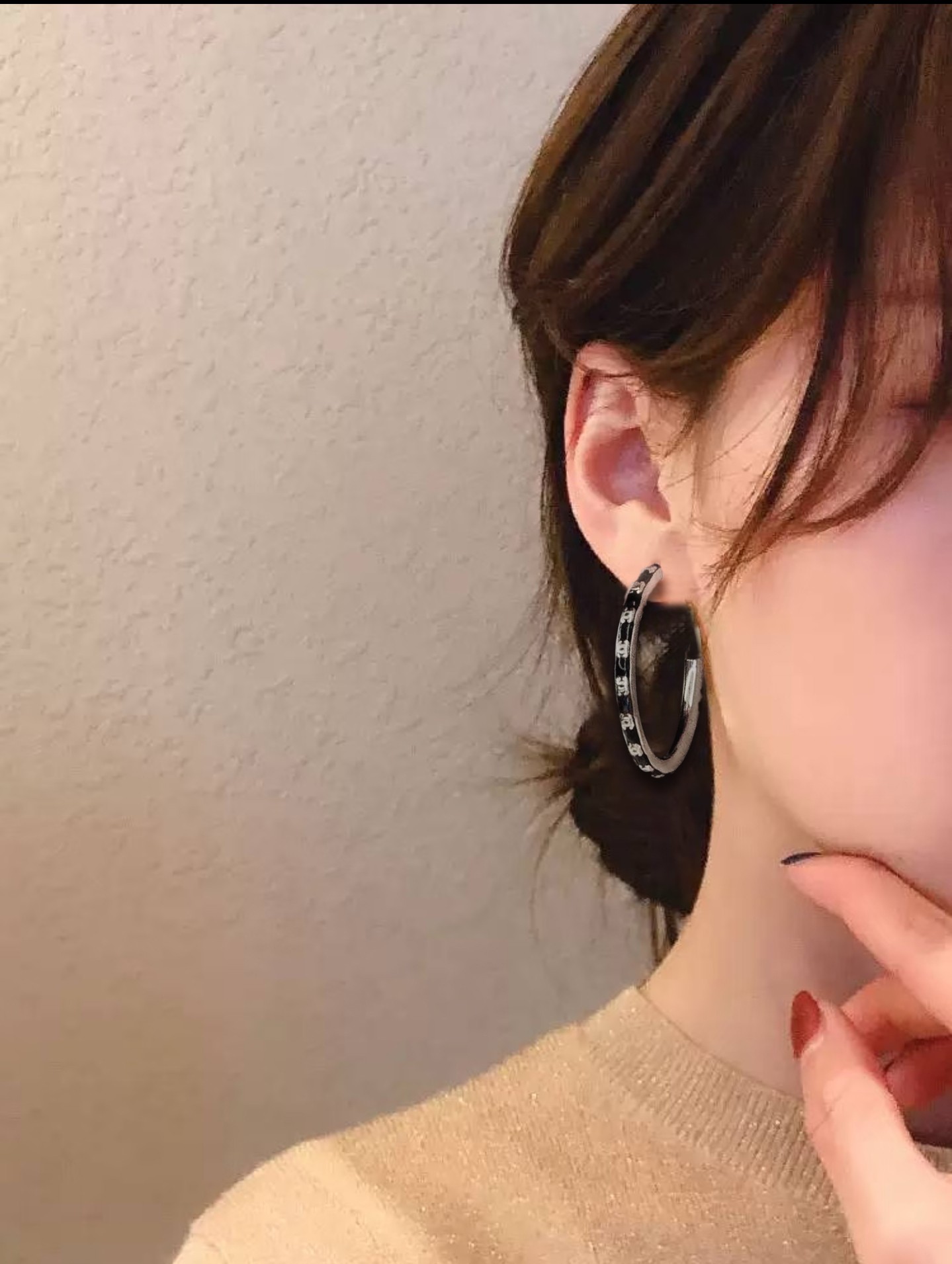 Chanel 卖疯了小香官网主推 精工版小香
