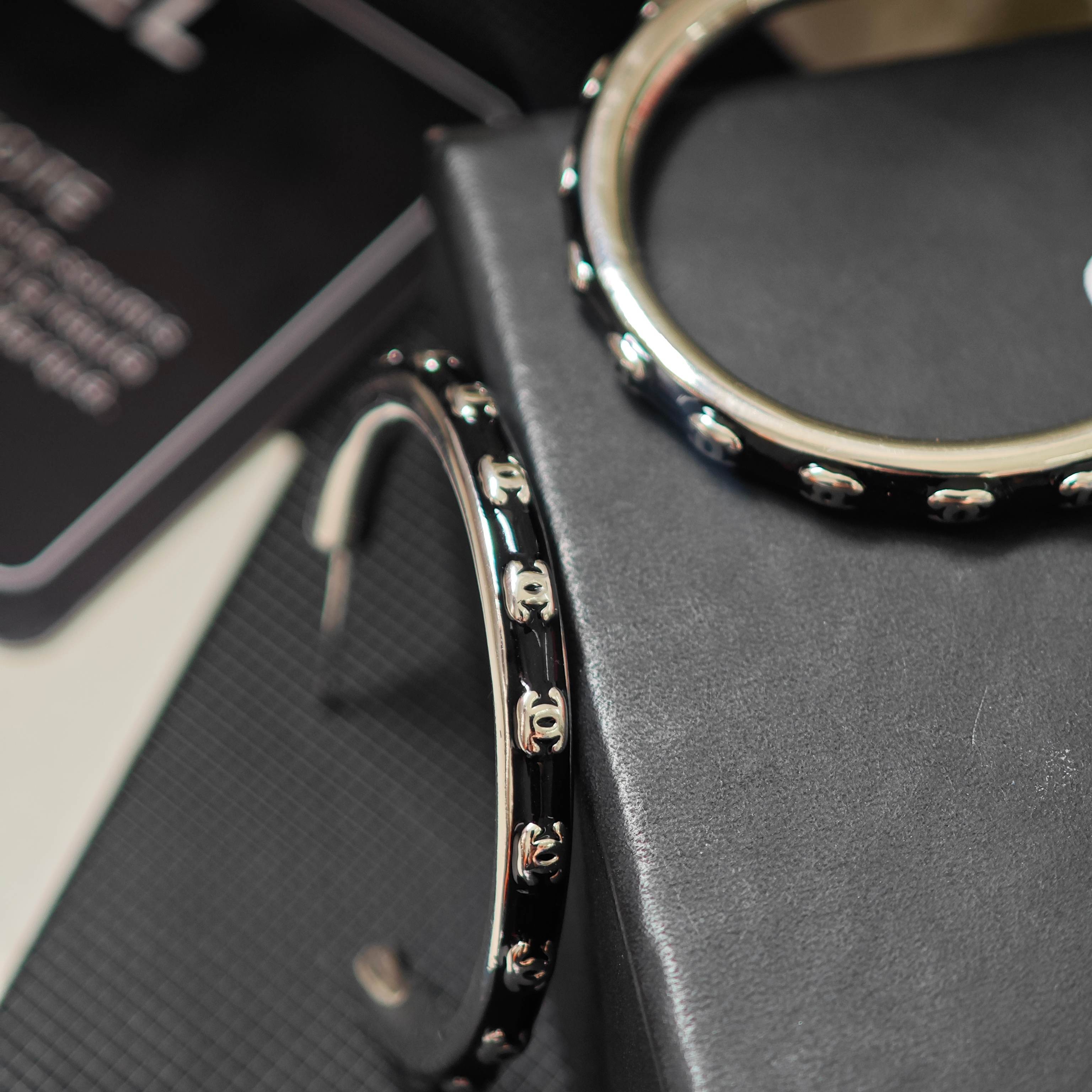 Chanel 卖疯了小香官网主推 精工版小香