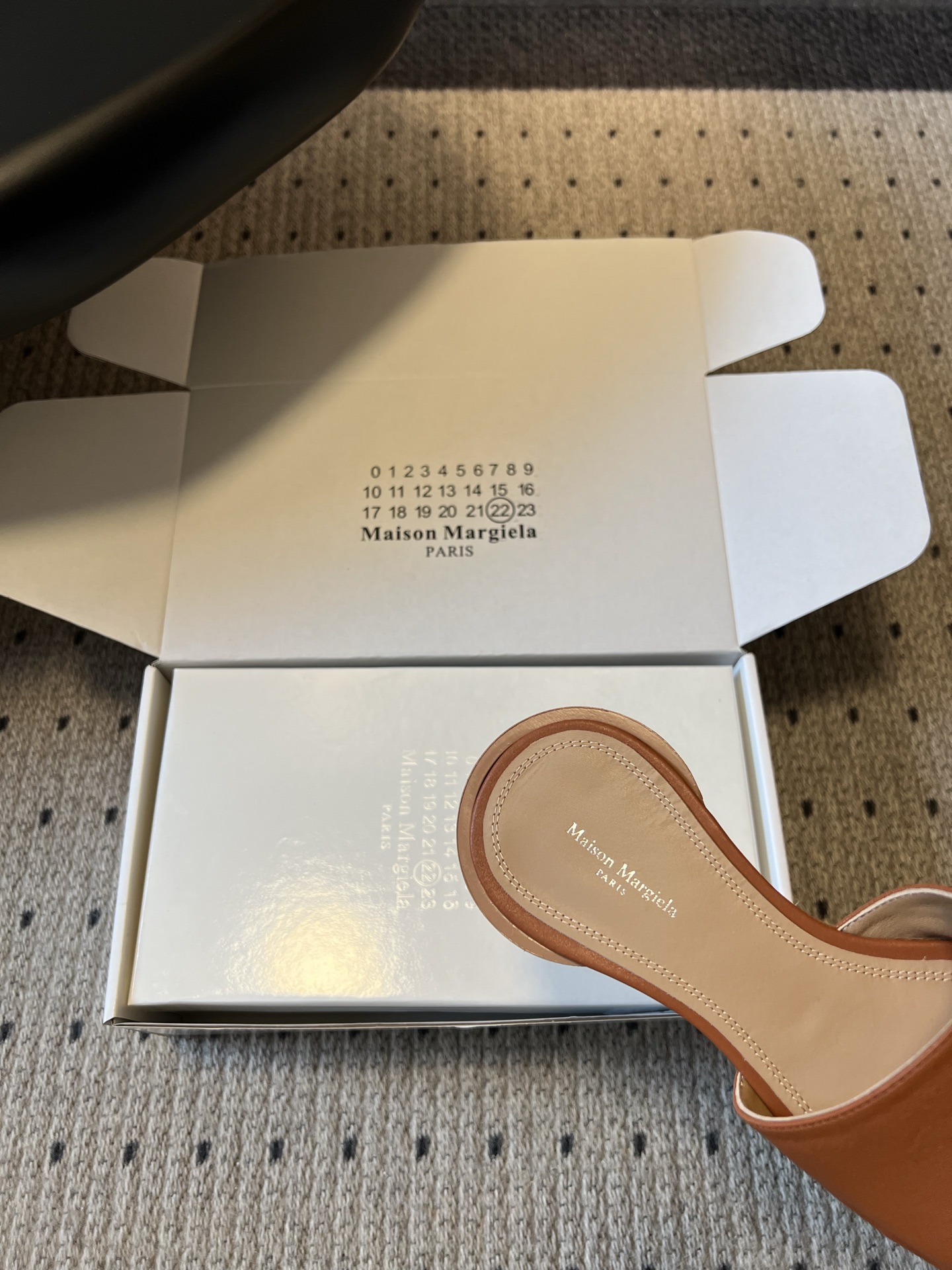 Maison Margiela Margiel*26SS 春夏新款分趾一字带平底凉拖
