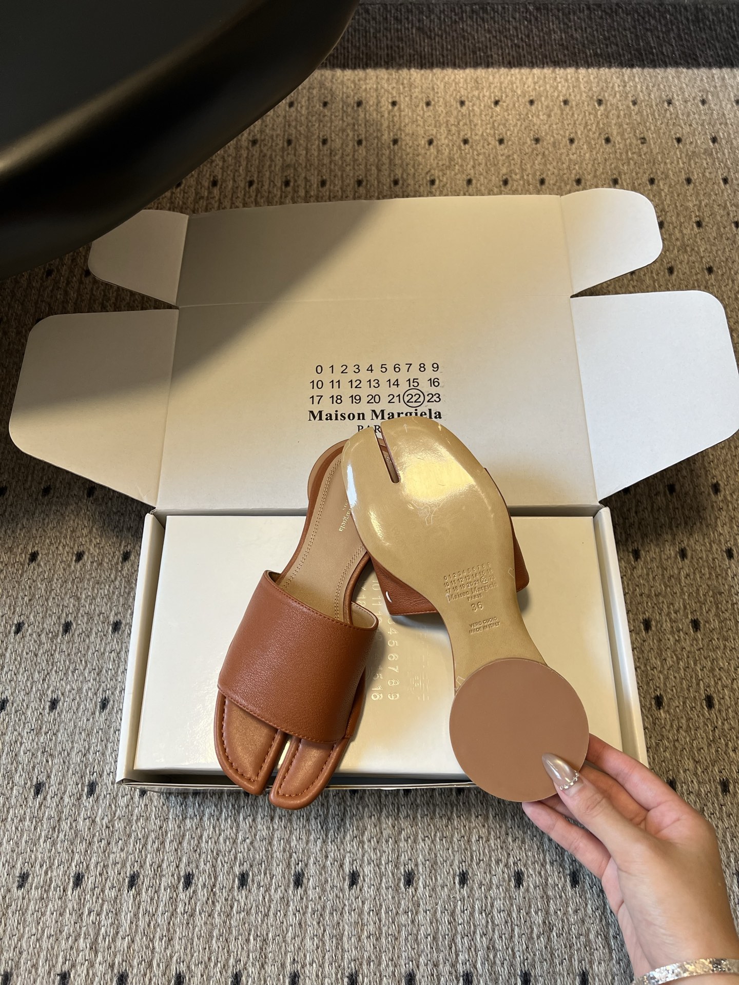 Maison Margiela Margiel*26SS 春夏新款分趾一字带平底凉拖