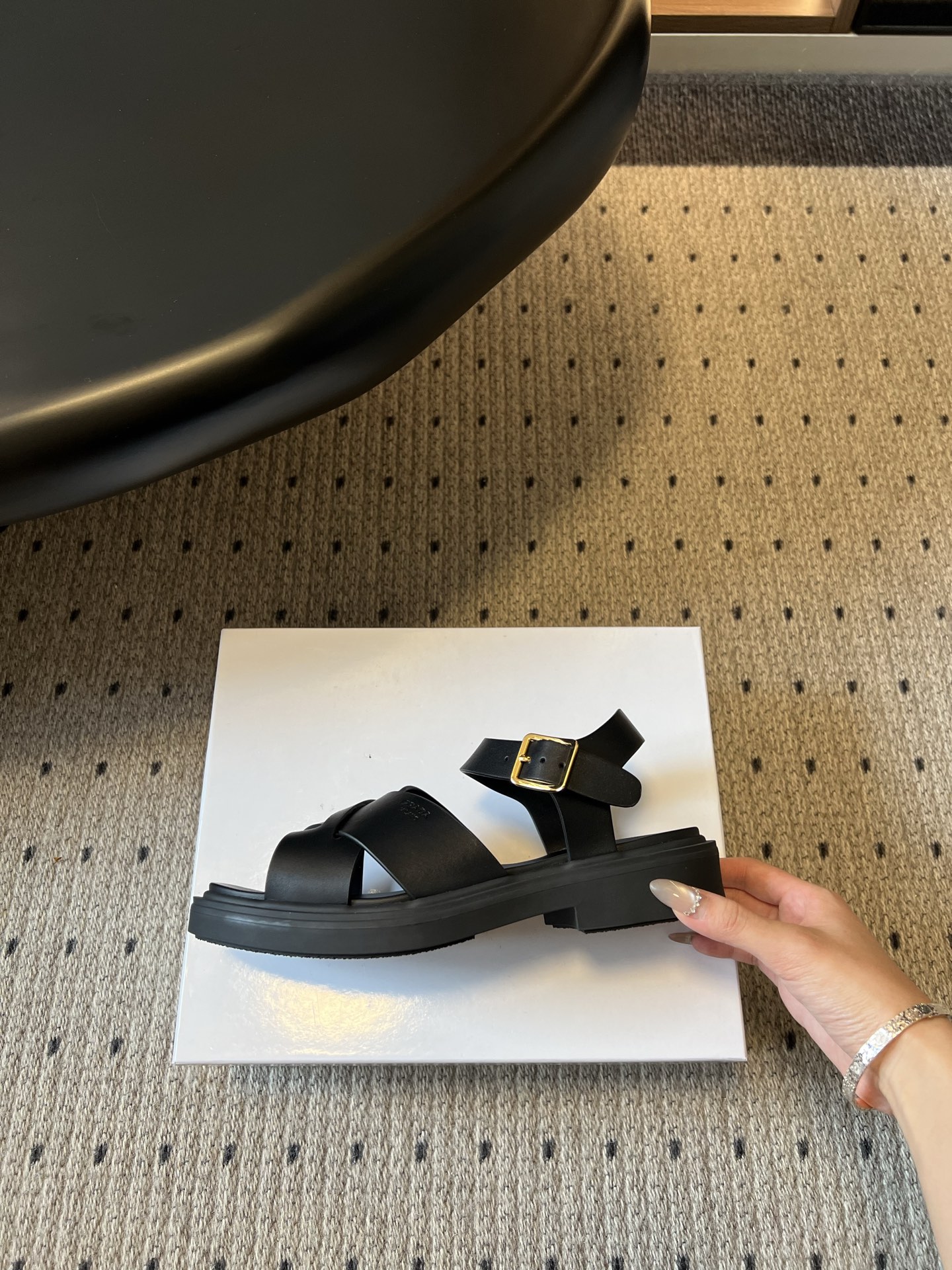 Prada Prad* 26ss 春夏新款交叉带凉鞋