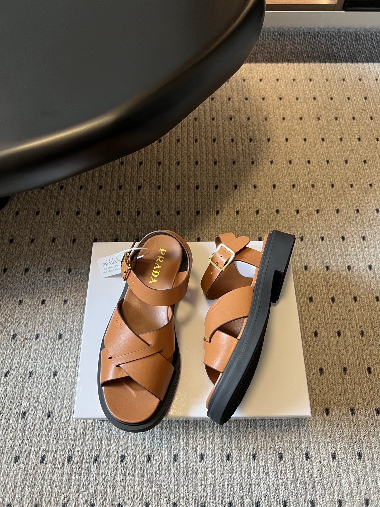 Prada Prad* 26ss 春夏新款交叉带凉鞋