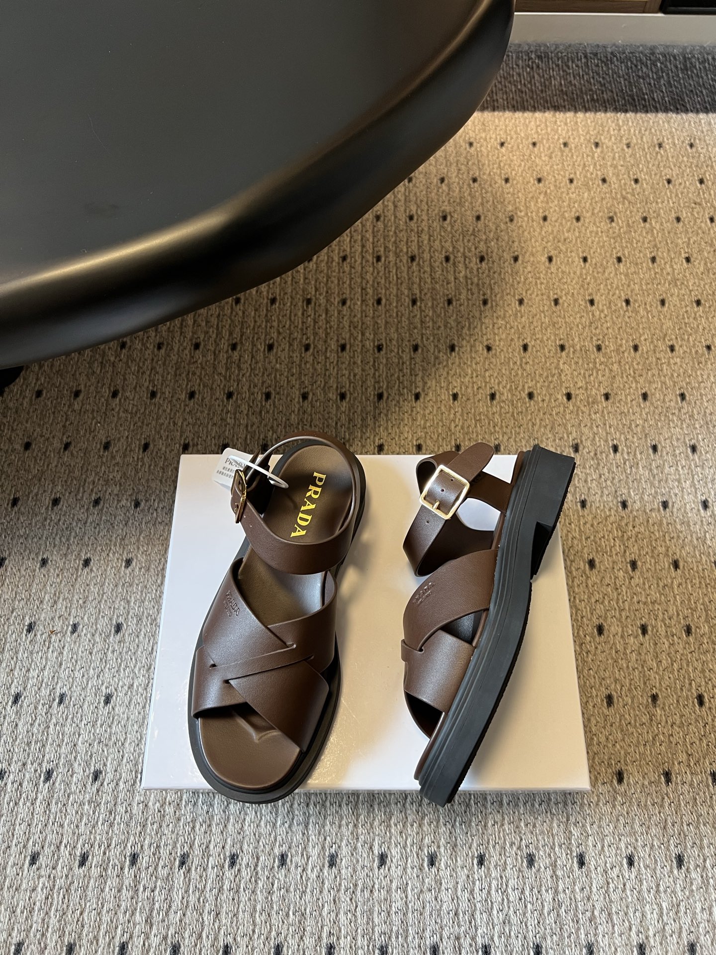 Prada Prad* 26ss 春夏新款交叉带凉鞋