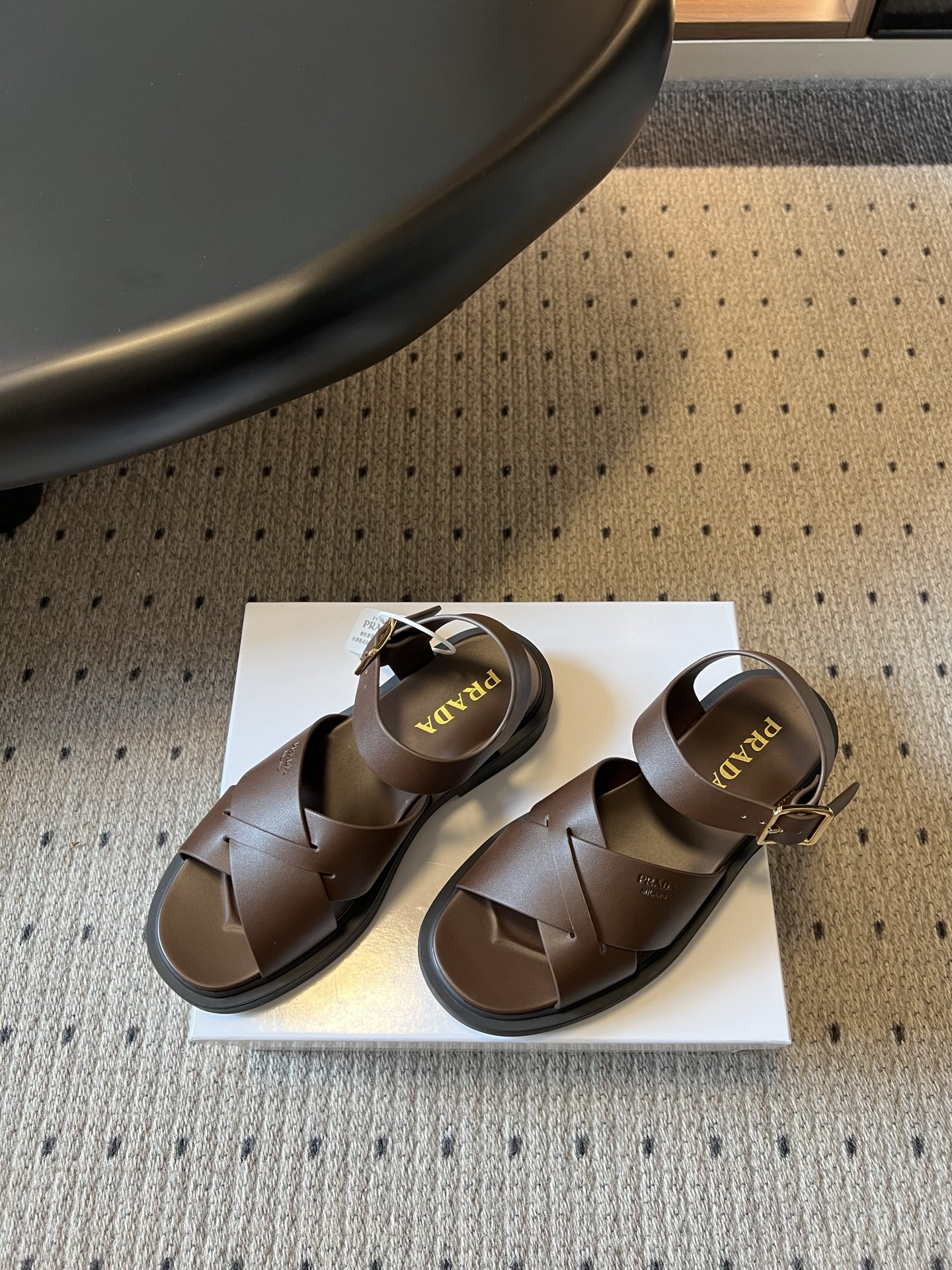 Prada Prad* 26ss 春夏新款交叉带凉鞋