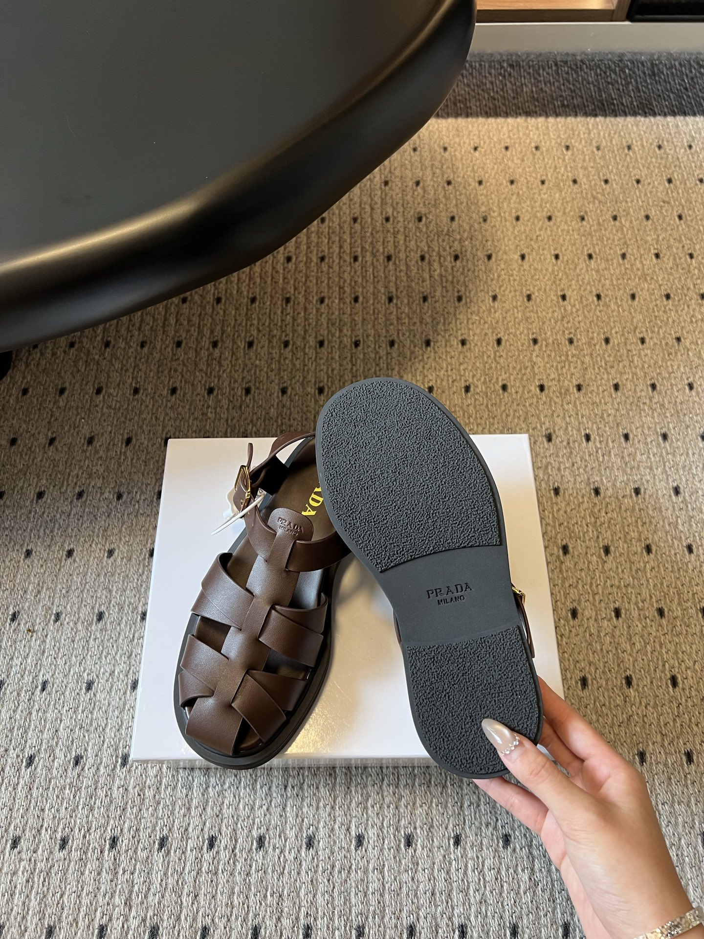 Prada Prad* 26ss 春夏新款编织镂空罗马凉鞋