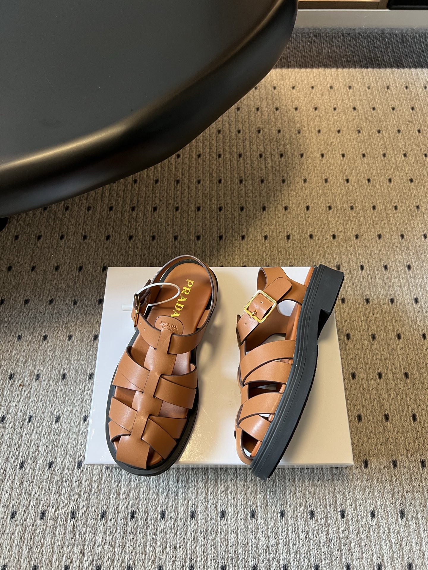 Prada Prad* 26ss 春夏新款编织镂空罗马凉鞋