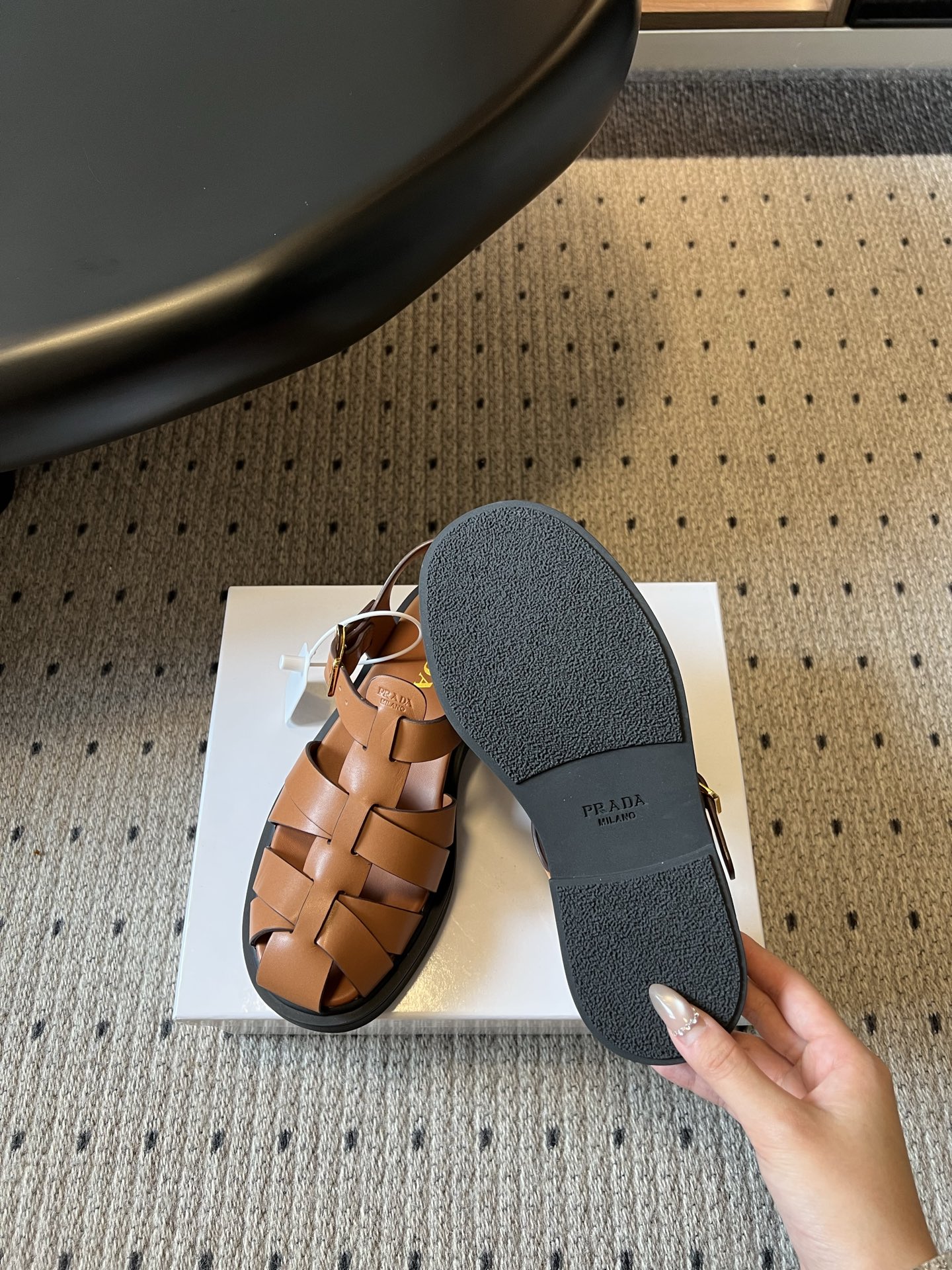 Prada Prad* 26ss 春夏新款编织镂空罗马凉鞋