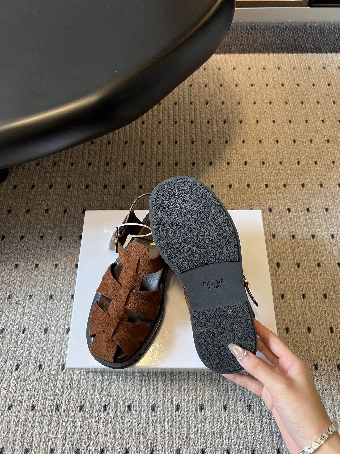 Prada Prad* 26ss 春夏新款编织镂空罗马凉鞋