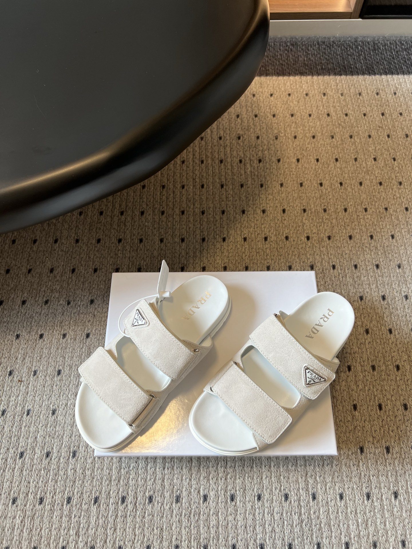 Prada Prad* 26ss 春夏新款双带魔术贴凉拖