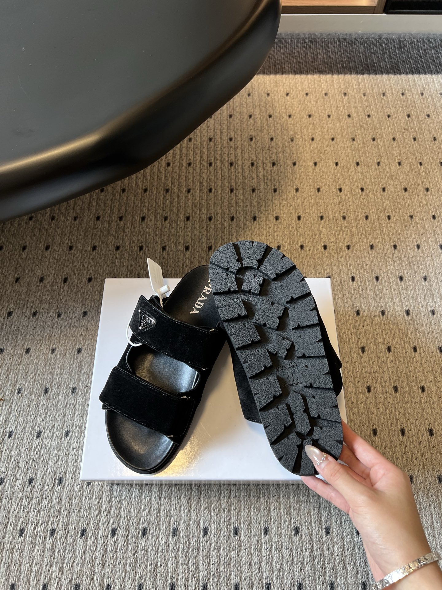 Prada Prad* 26ss 春夏新款双带魔术贴凉拖