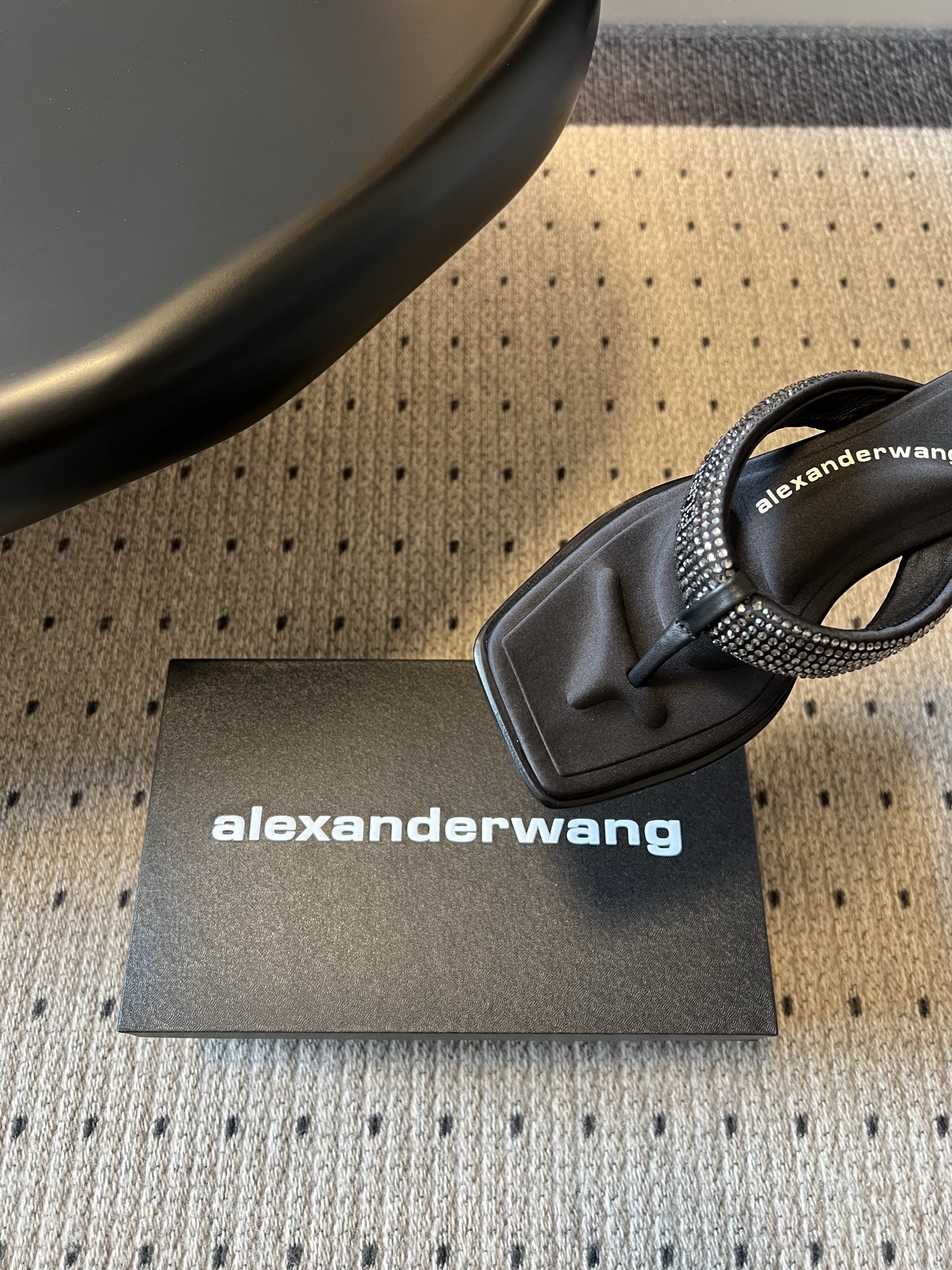 Alexander Wang Alexander Wan*26ss夏季新款水钻方头夹趾人字拖