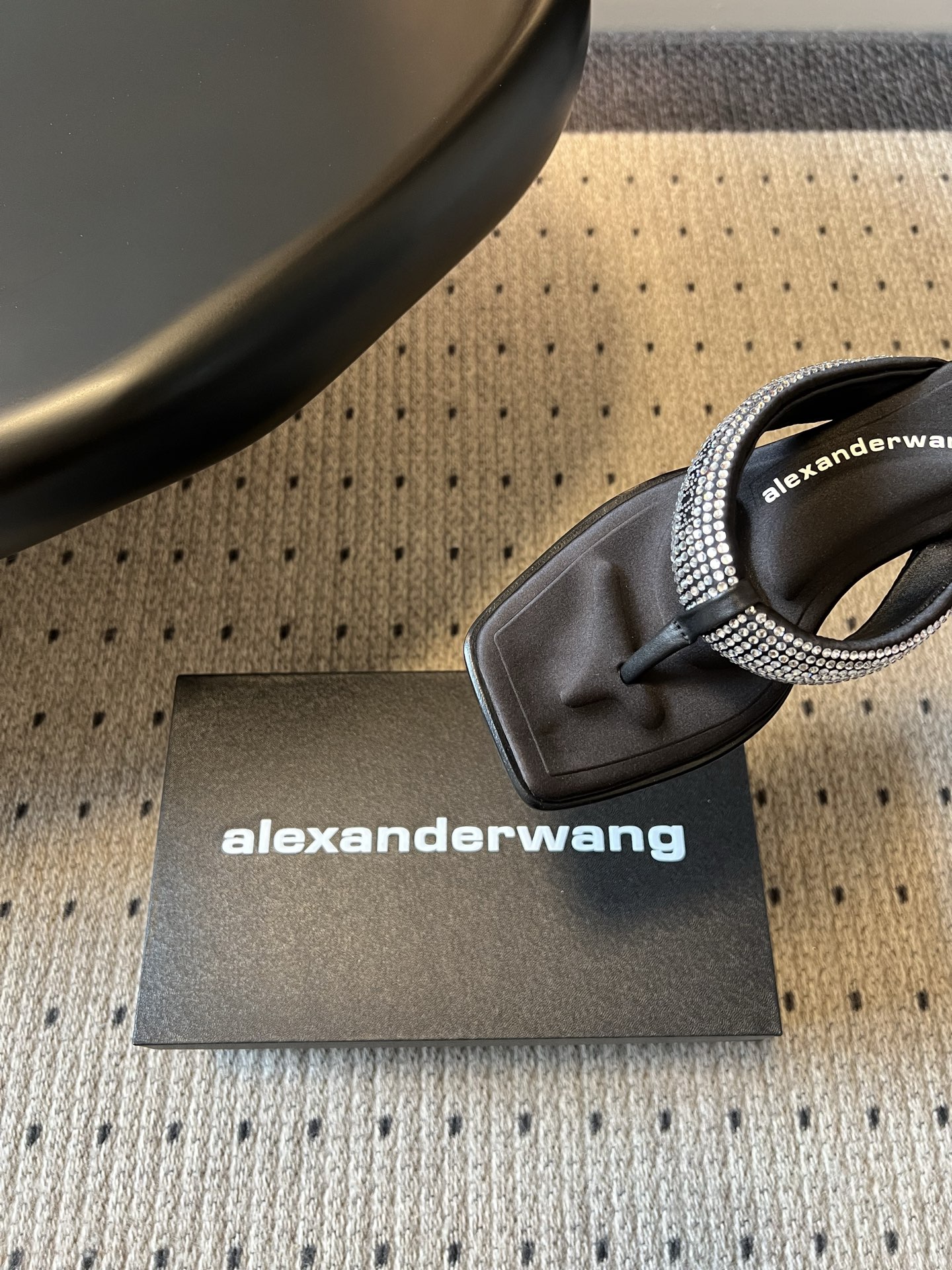 Alexander Wang Alexander Wan*26ss夏季新款水钻方头夹趾人字拖