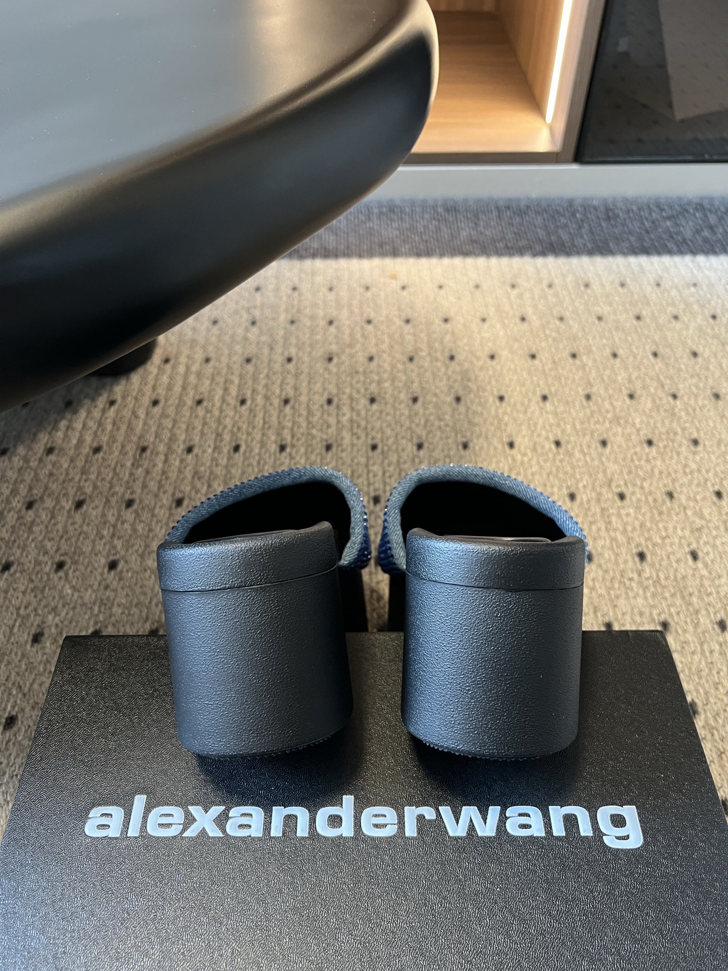 Alexander Wang Alexander Wan*26ss夏季新款水钻方头厚底一字拖