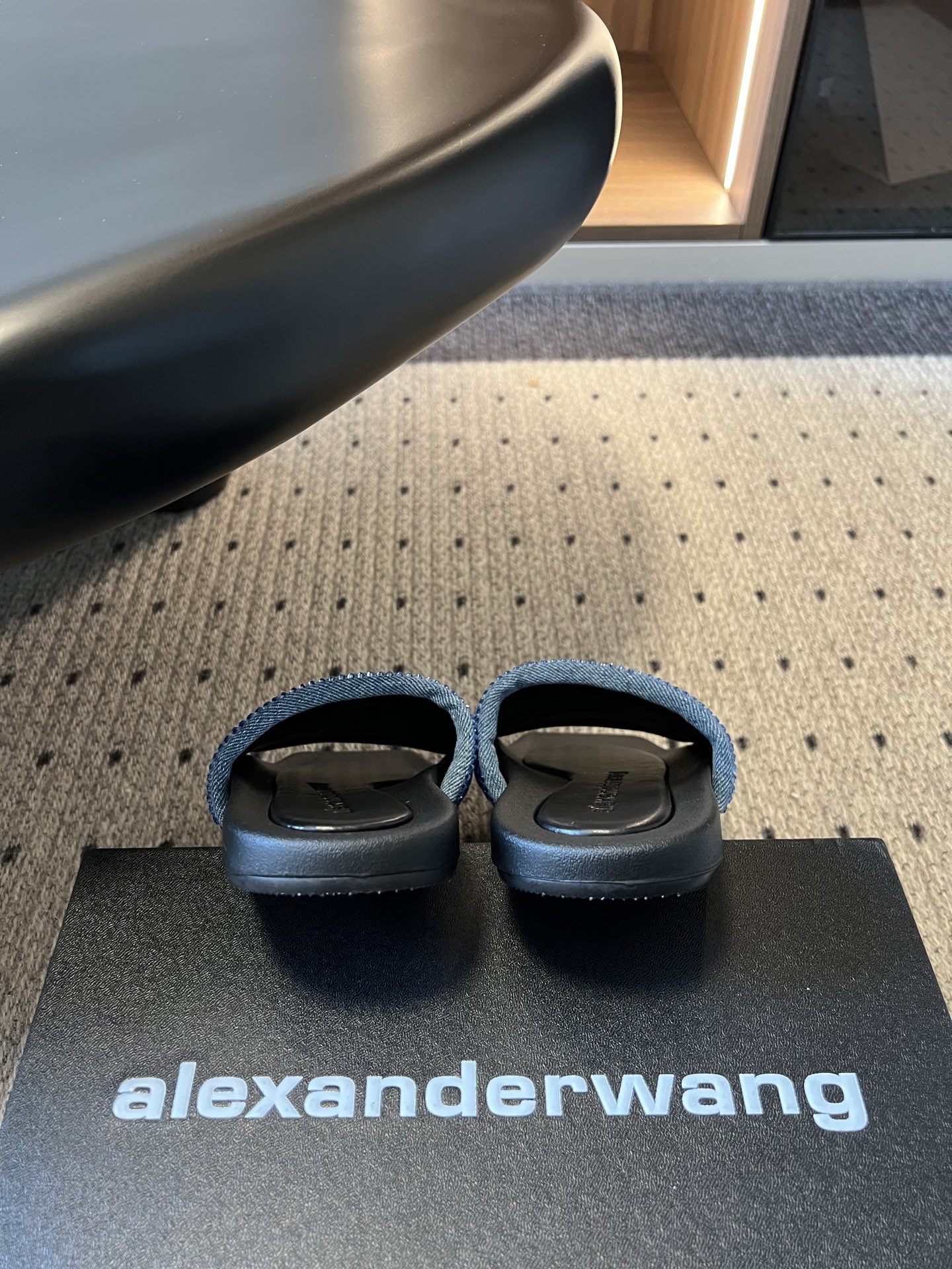 Alexander Wang Alexander Wan*26ss夏季新款水钻方头平底一字拖