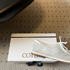 COTEM* 26ss春夏新款网纱水晶玛丽珍鞋这款网纱玛丽珍平底鞋,以品牌标志性的柔美元素为核心,将网纱 COTEM* 26ss春夏新款网纱水晶玛丽珍鞋这款网纱玛丽珍平底鞋,以品牌标志性的柔美元素为核心,将网纱