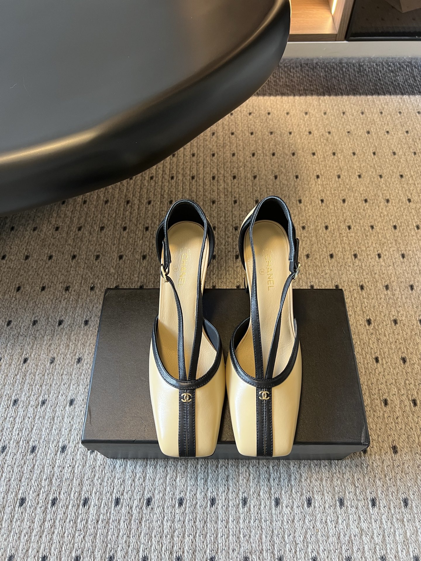 샤넬 신발 105411 Chanel Shoes