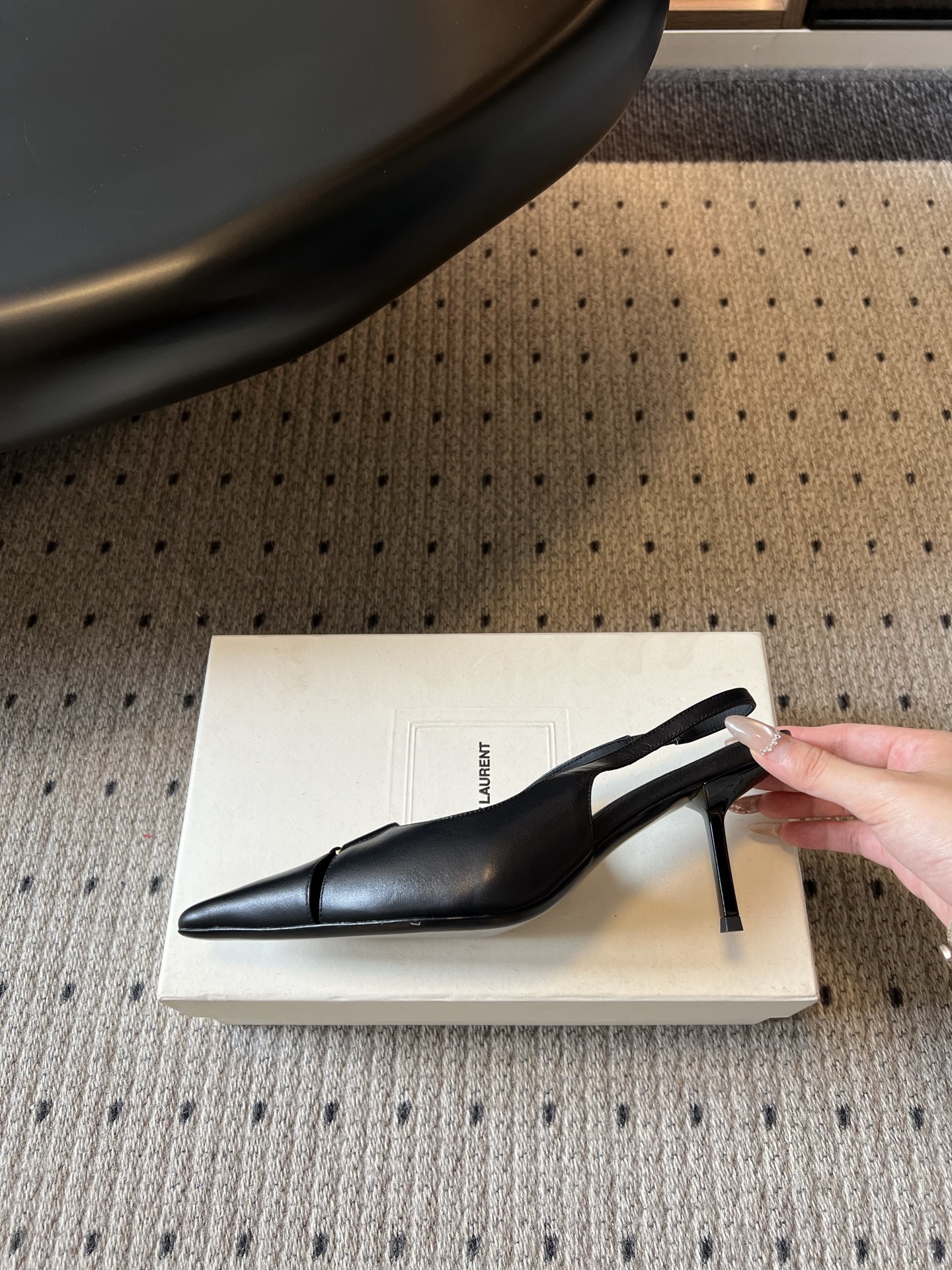 생로랑 포인티드토 하이힐 샌들 105454 이미지 5