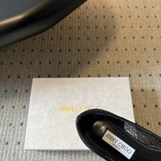 Jimmy Cho*夏季新款尖头平底单鞋鞋身的闪粉网纱纹理细腻柔和,搭配简约利落的鞋型,自带高级氛围感, Jimmy Cho*夏季新款尖头平底单鞋鞋身的闪粉网纱纹理细腻柔和,搭配简约利落的鞋型,自带高级氛围感,