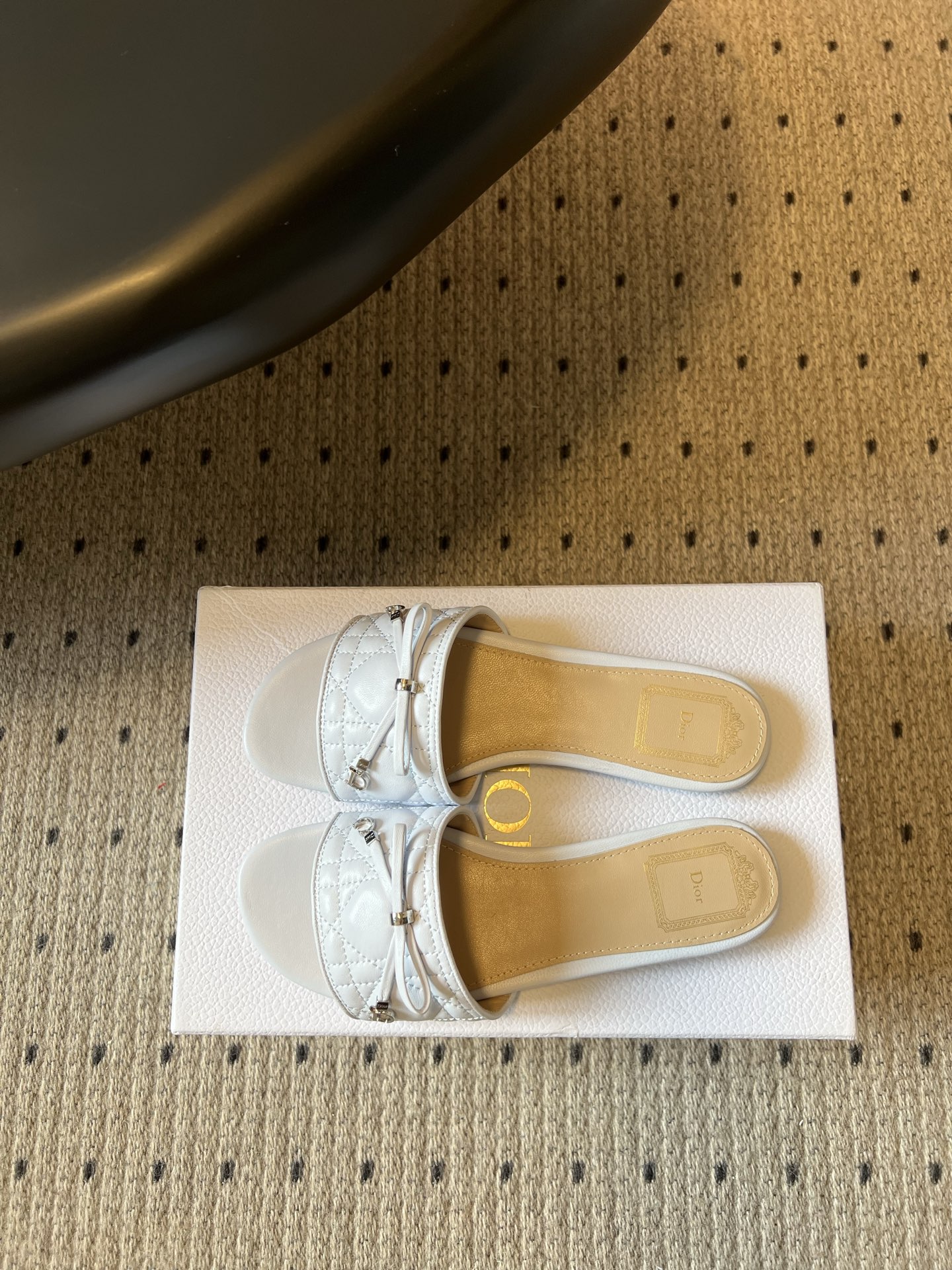 디올 카나쥬 보우 샌들 108182 이미지 6