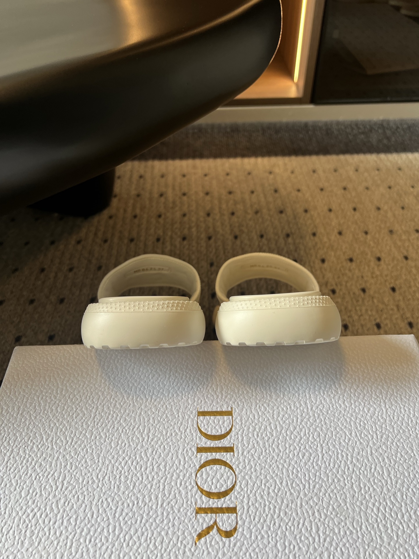 디올 신발 129586 Dior Shoes 썸네일 이미지