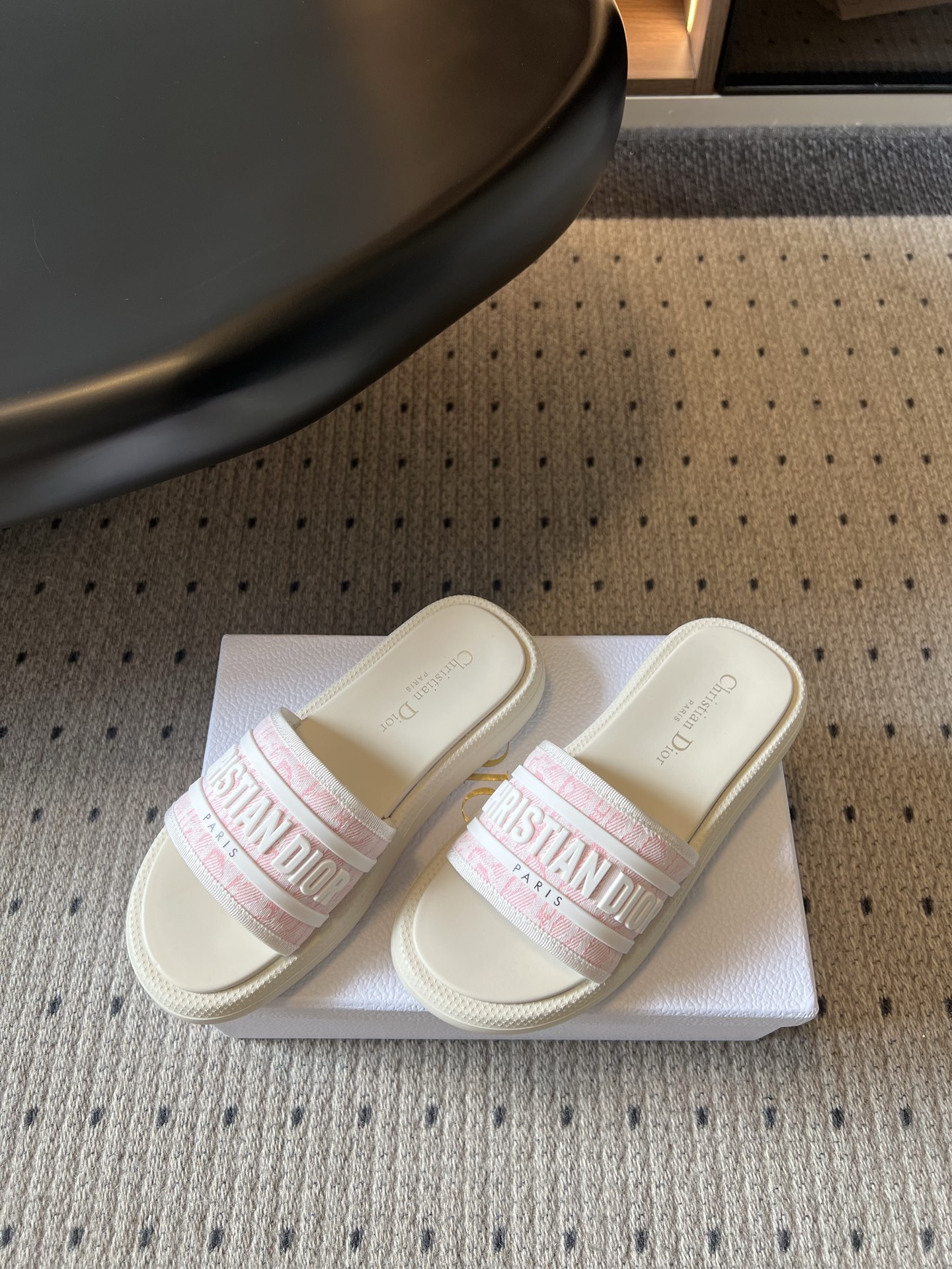 디올 신발 129585 Dior Shoes 썸네일 이미지