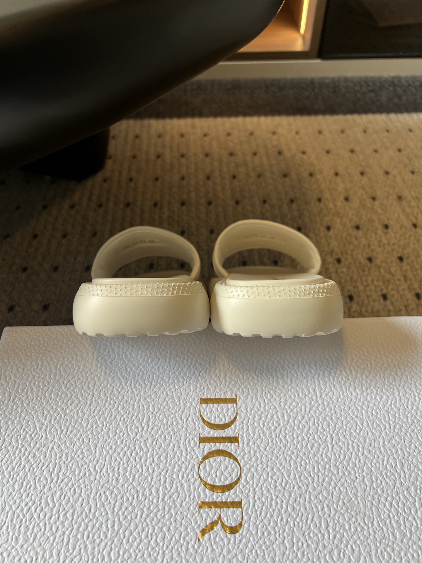 디올 신발 129584 Dior Shoes 썸네일 이미지