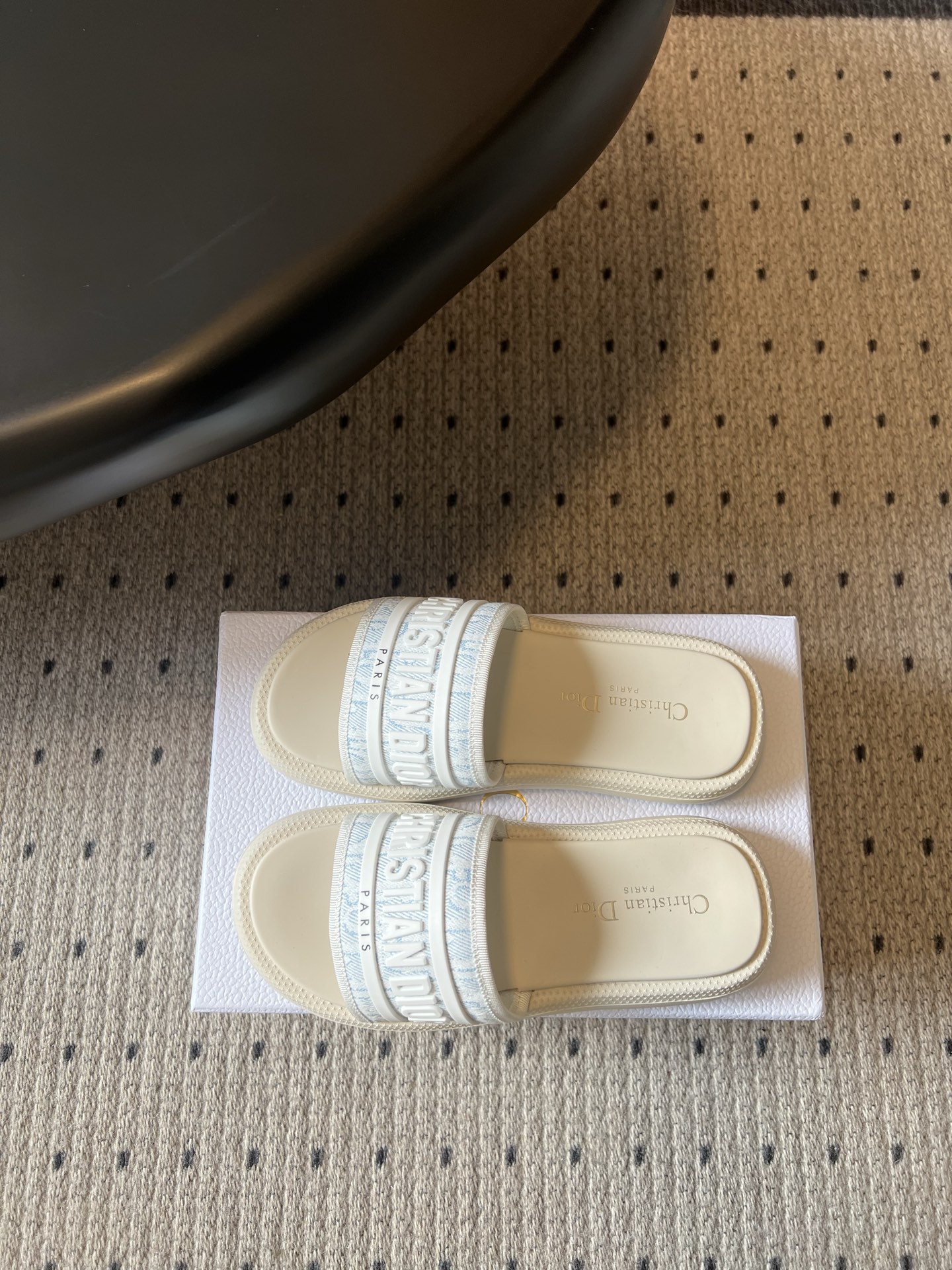 디올 신발 129584 Dior Shoes 썸네일 이미지