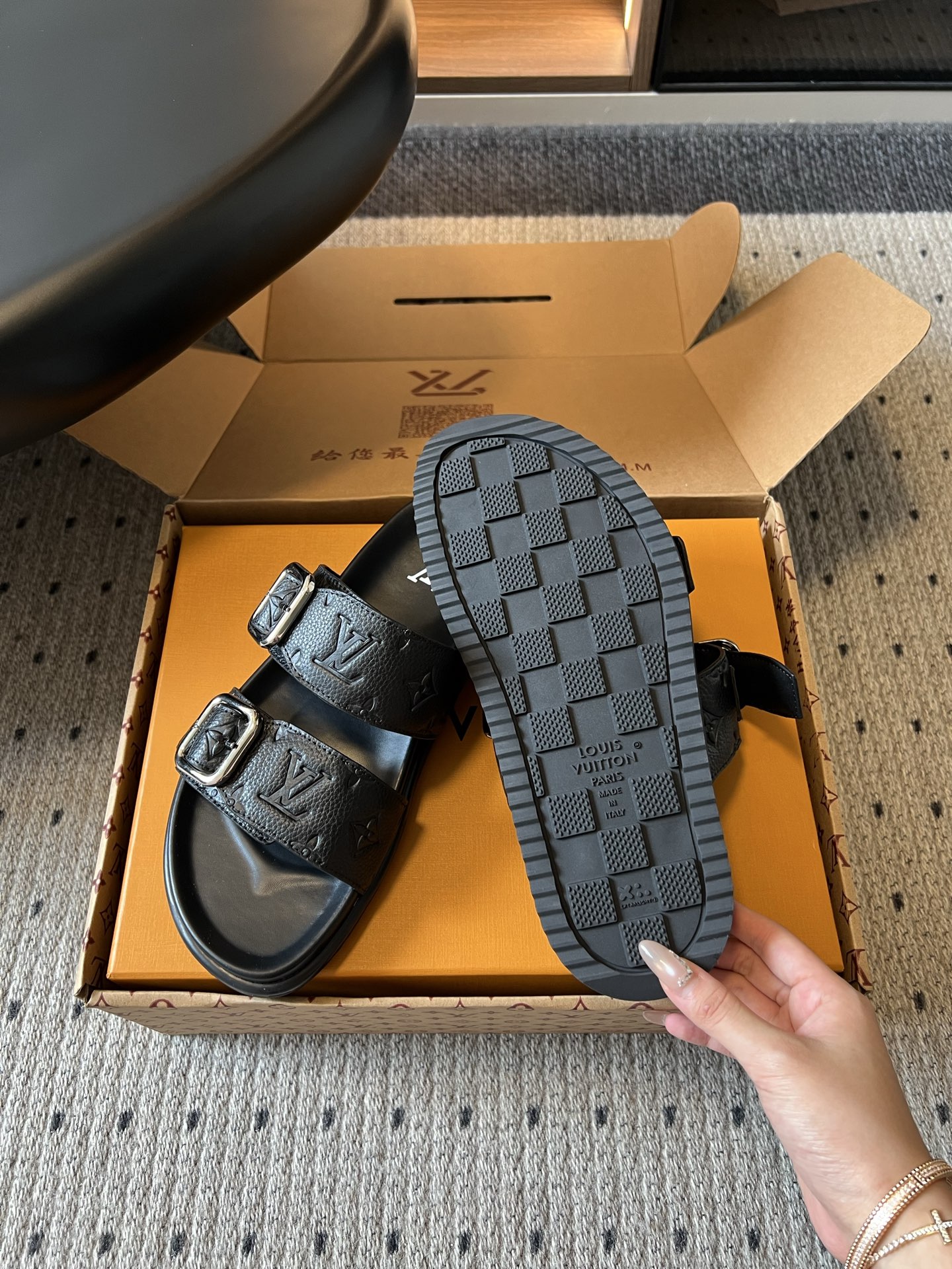 루이비통 신발 129528 Louis Vuitton Shoes 썸네일 이미지