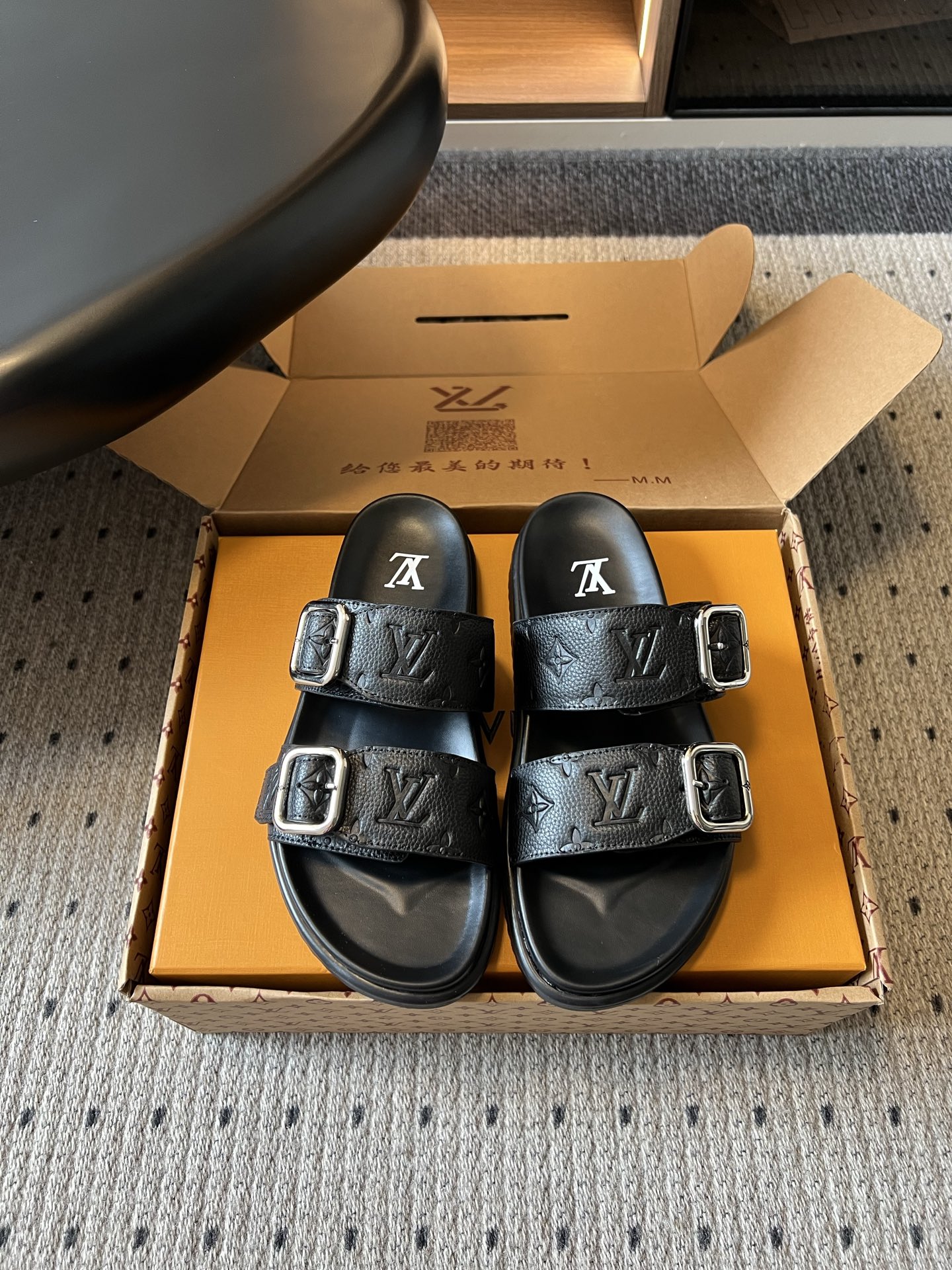 루이비통 신발 129528 Louis Vuitton Shoes