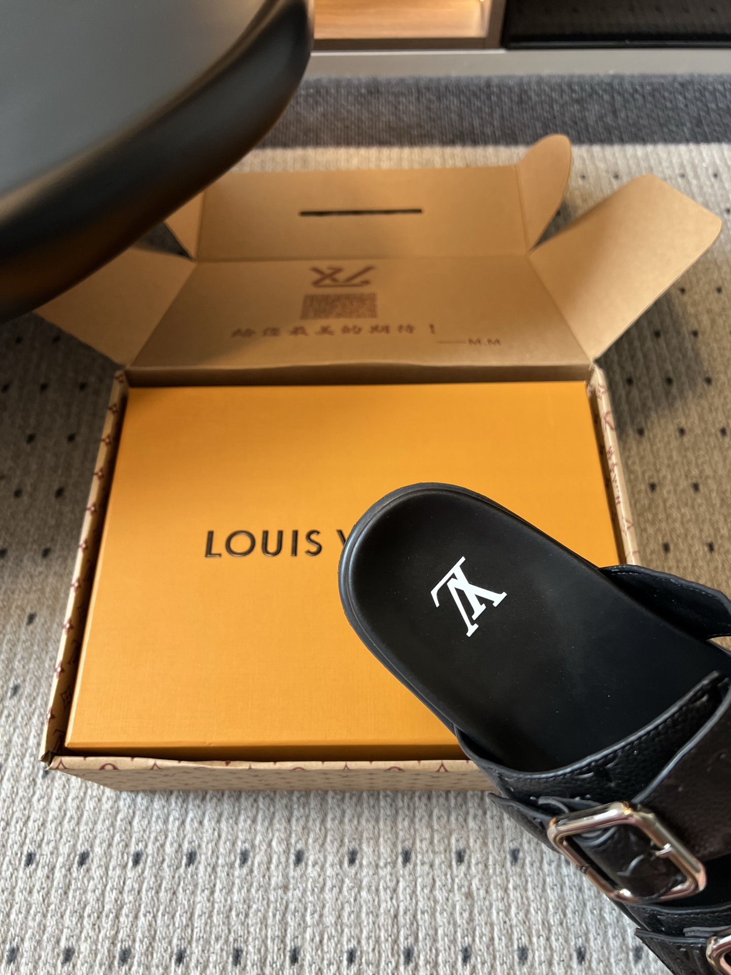 루이비통 신발 129528 Louis Vuitton Shoes 썸네일 이미지