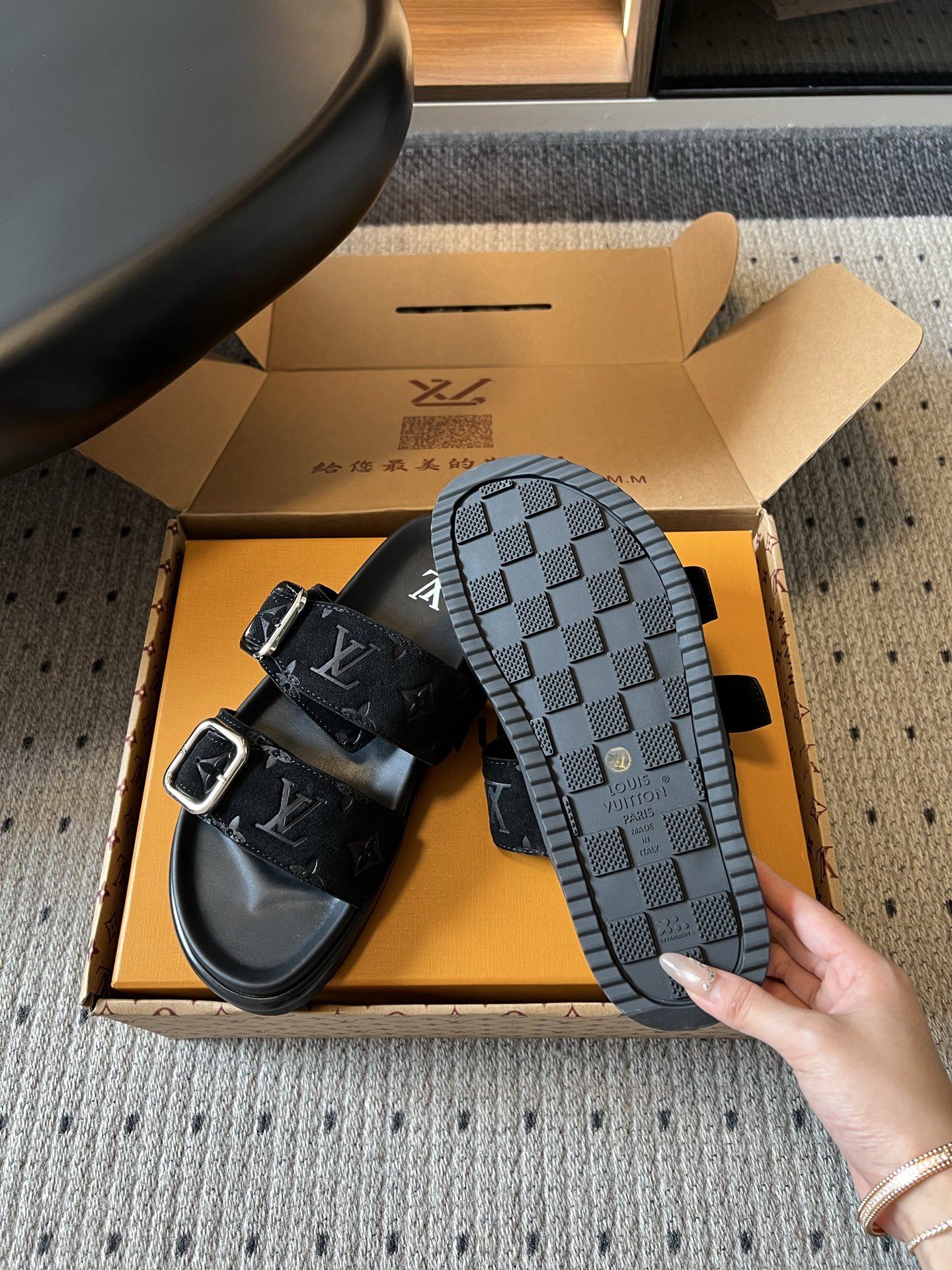 루이비통 신발 129527 Louis Vuitton Shoes 썸네일 이미지