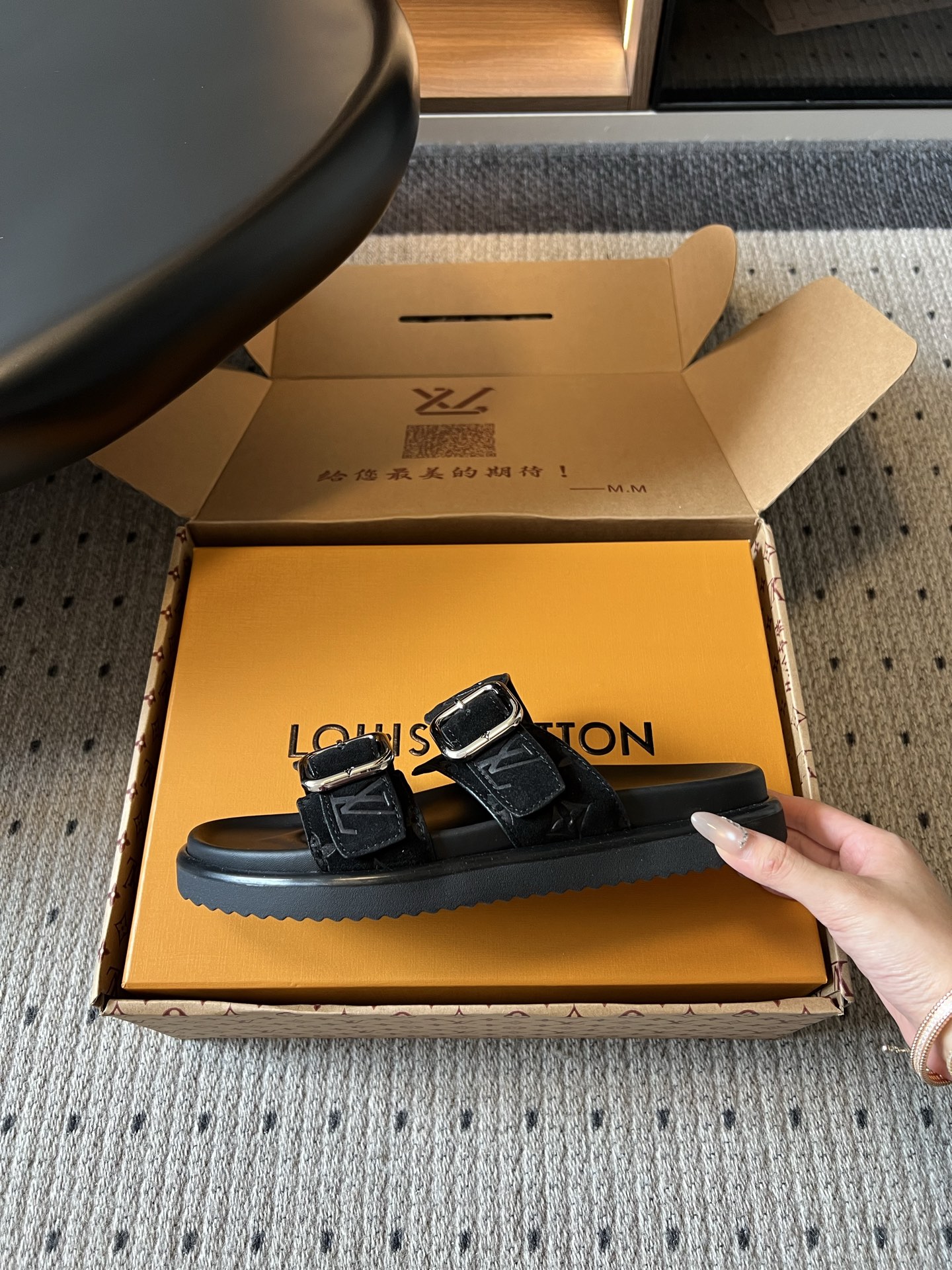 루이비통 신발 129527 Louis Vuitton Shoes 썸네일 이미지