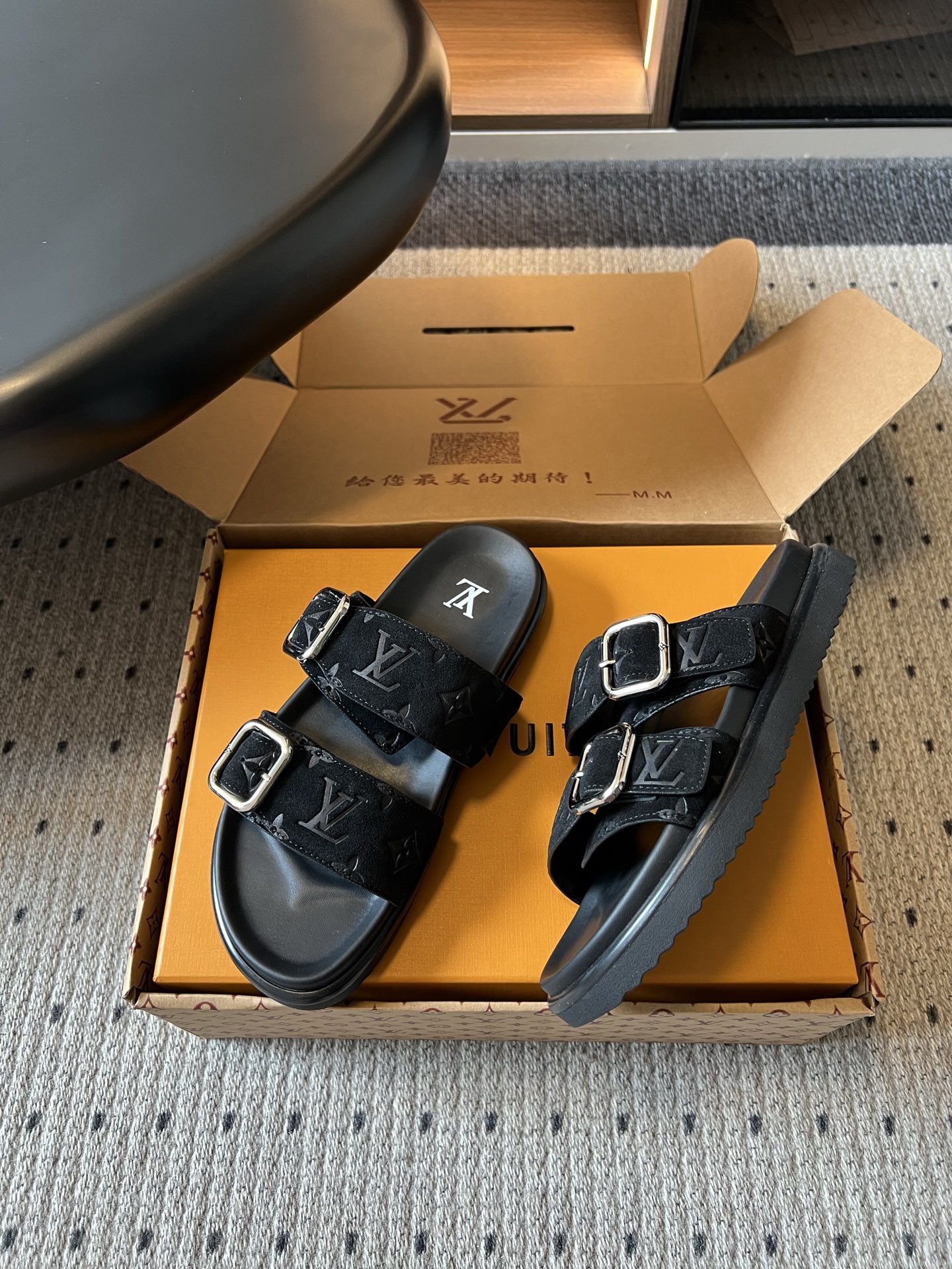 루이비통 신발 129527 Louis Vuitton Shoes 썸네일 이미지
