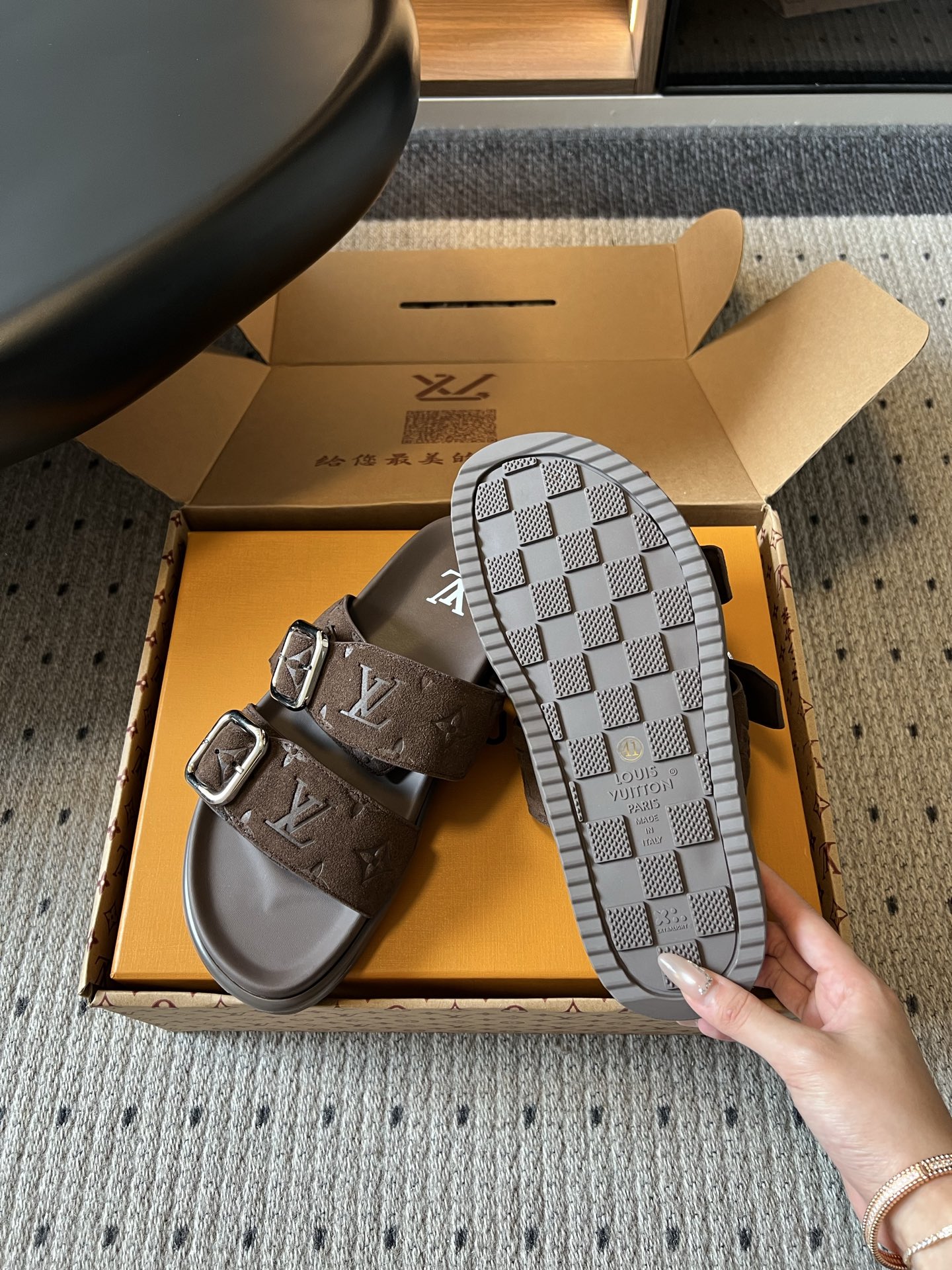 루이비통 신발 129526 Louis Vuitton Shoes 썸네일 이미지