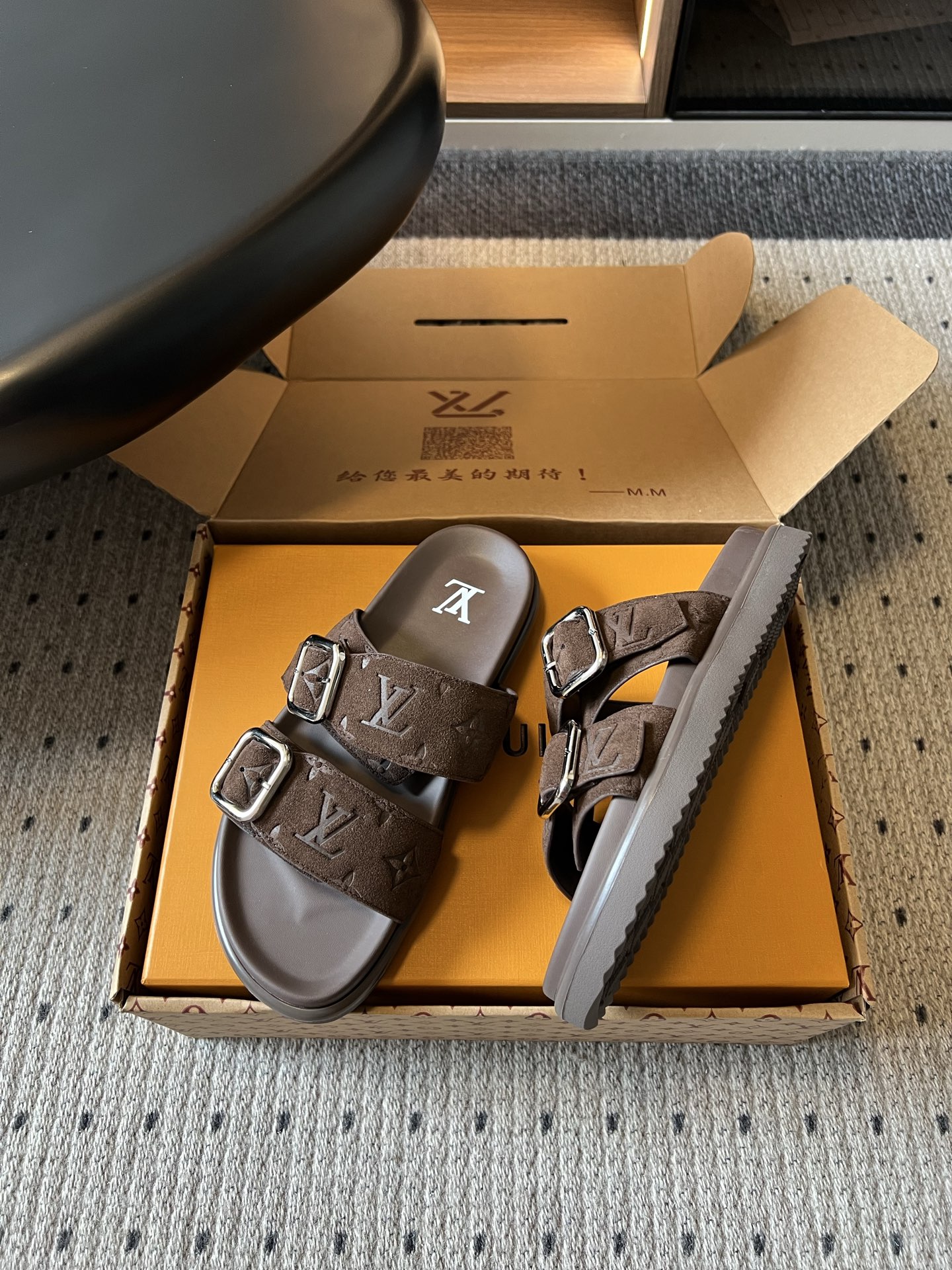 루이비통 신발 129526 Louis Vuitton Shoes 썸네일 이미지