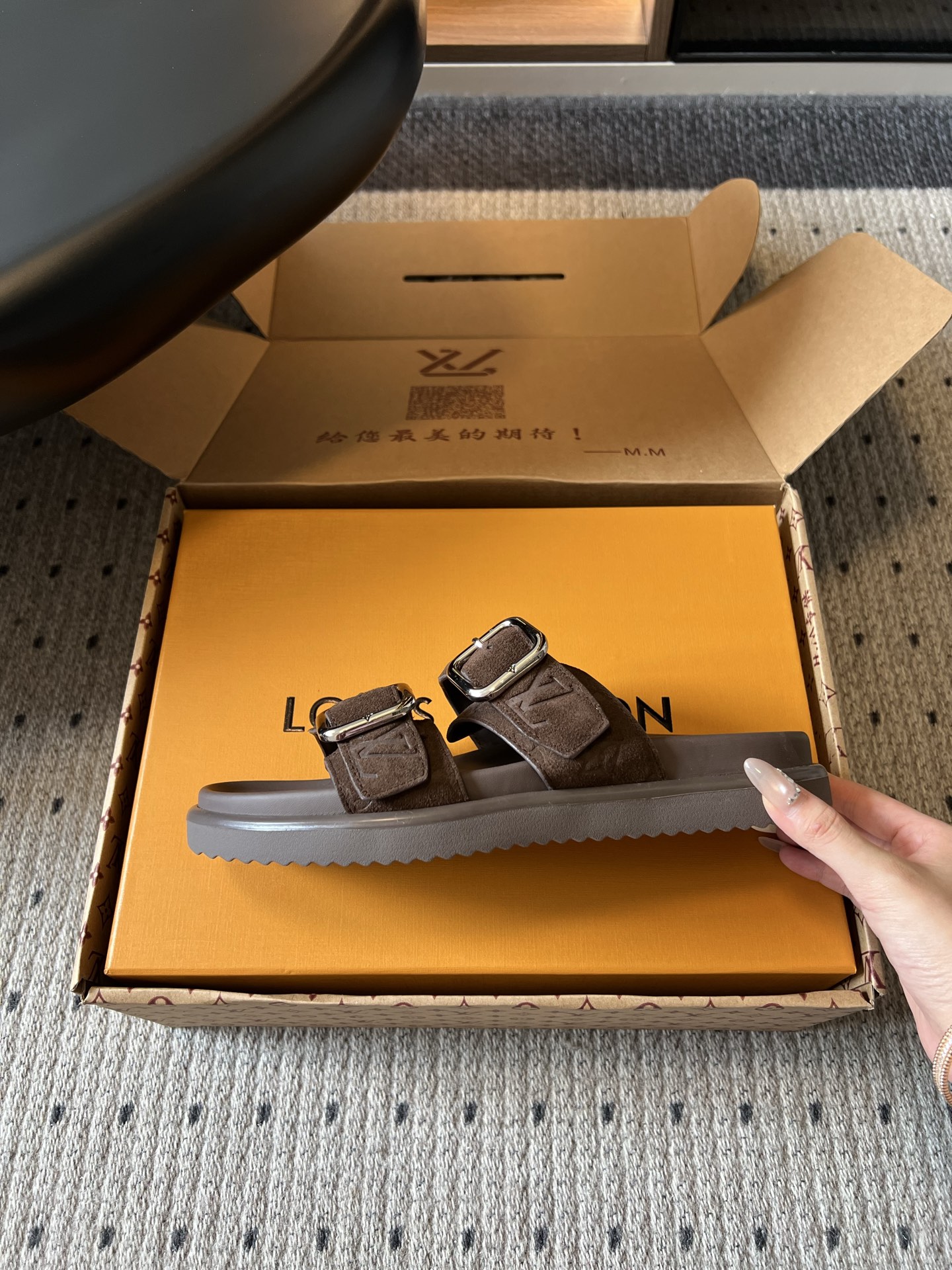 루이비통 신발 129526 Louis Vuitton Shoes 썸네일 이미지