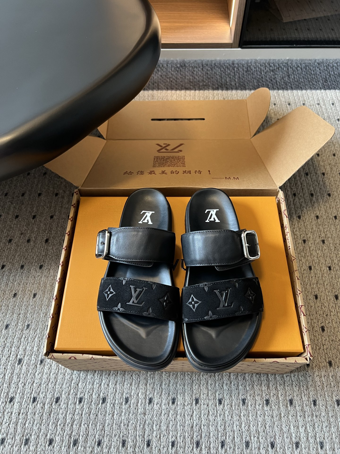루이비통 신발 129525 Louis Vuitton Shoes