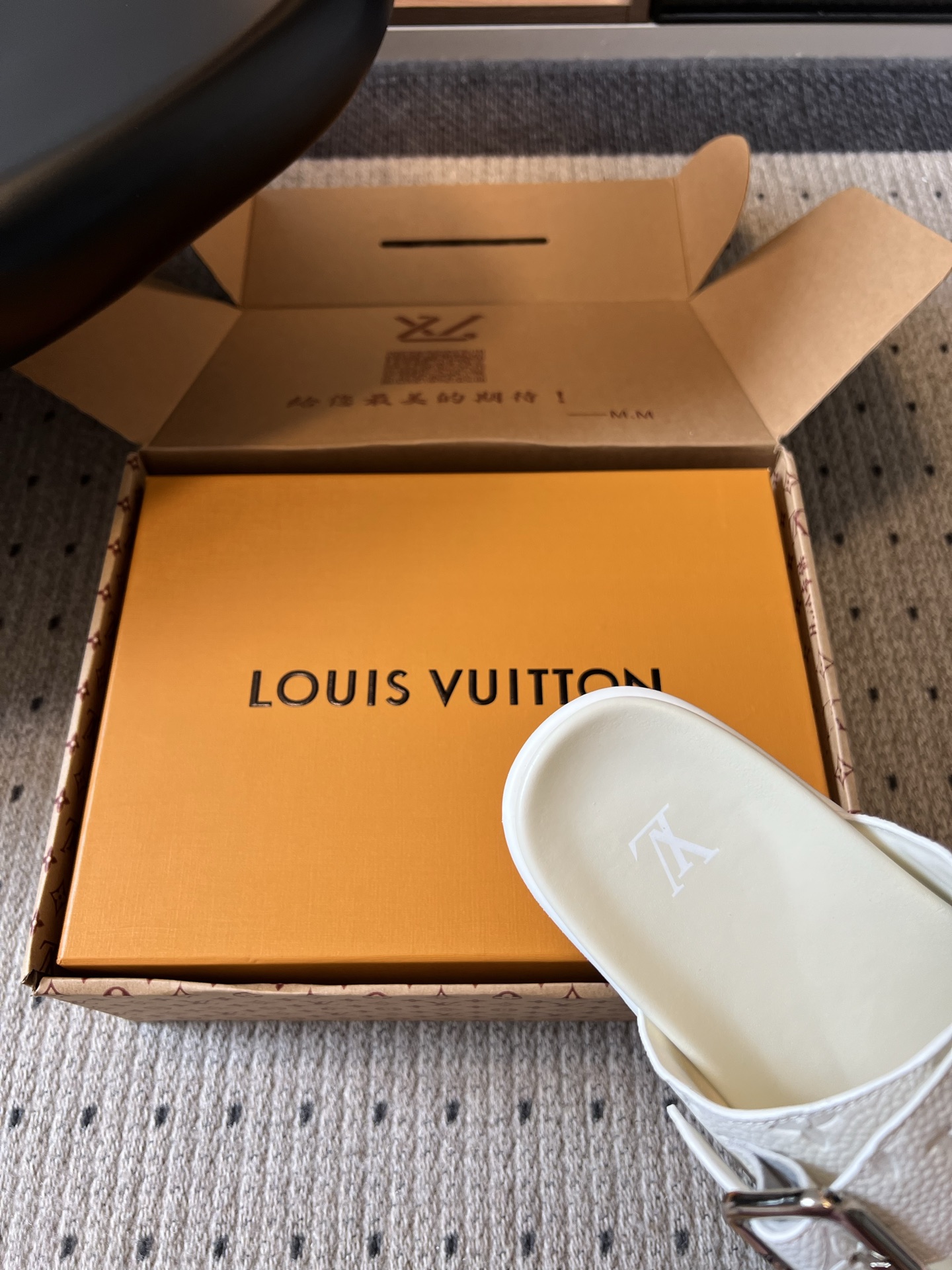 루이비통 신발 129523 Louis Vuitton Shoes 썸네일 이미지