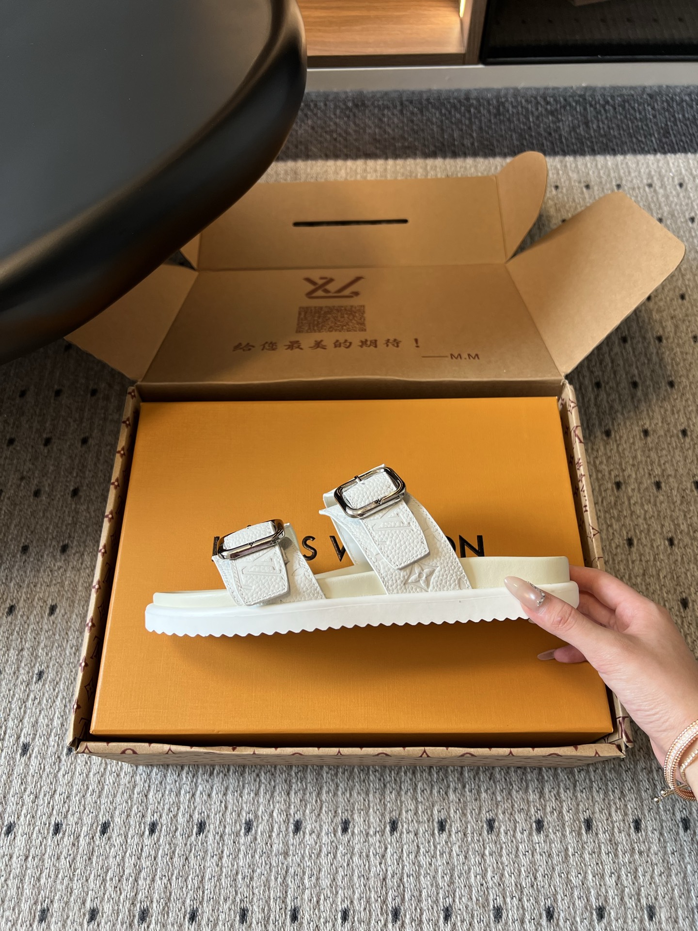 루이비통 신발 129523 Louis Vuitton Shoes 썸네일 이미지