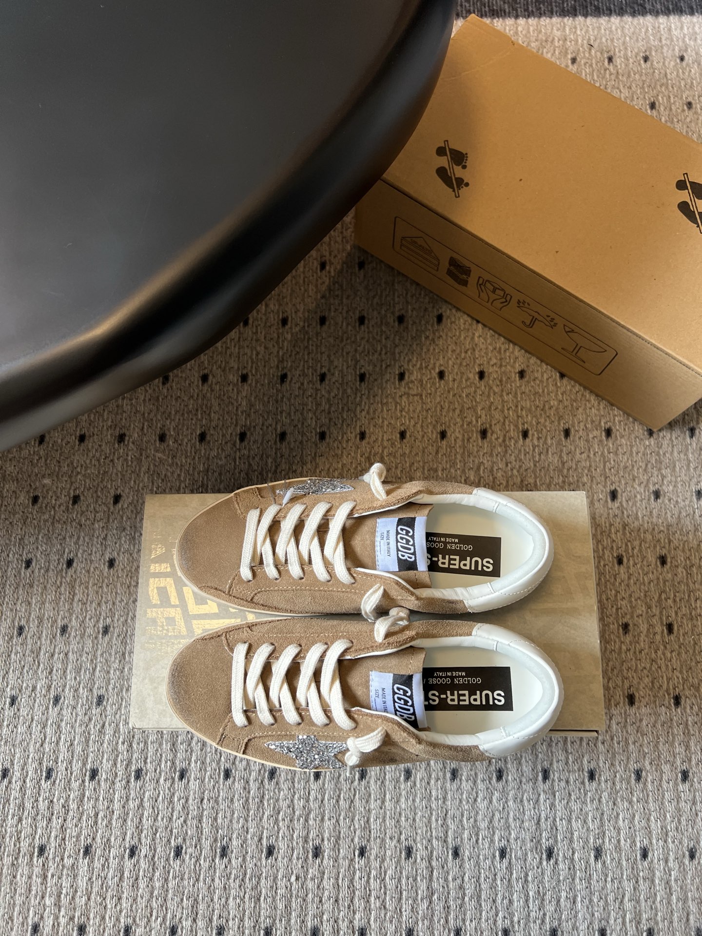 골든구스 신발 129531 Golden Goose Shoes 썸네일 이미지