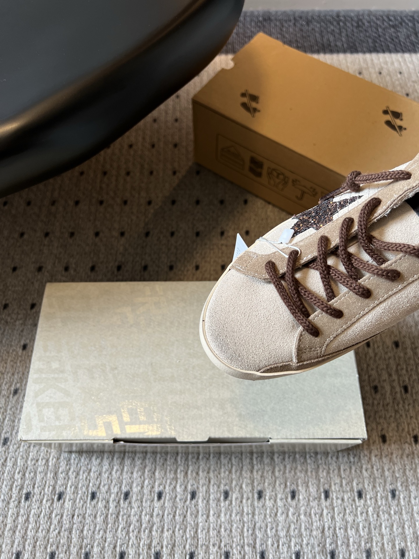 골든구스 신발 129529 Golden Goose Shoes 썸네일 이미지