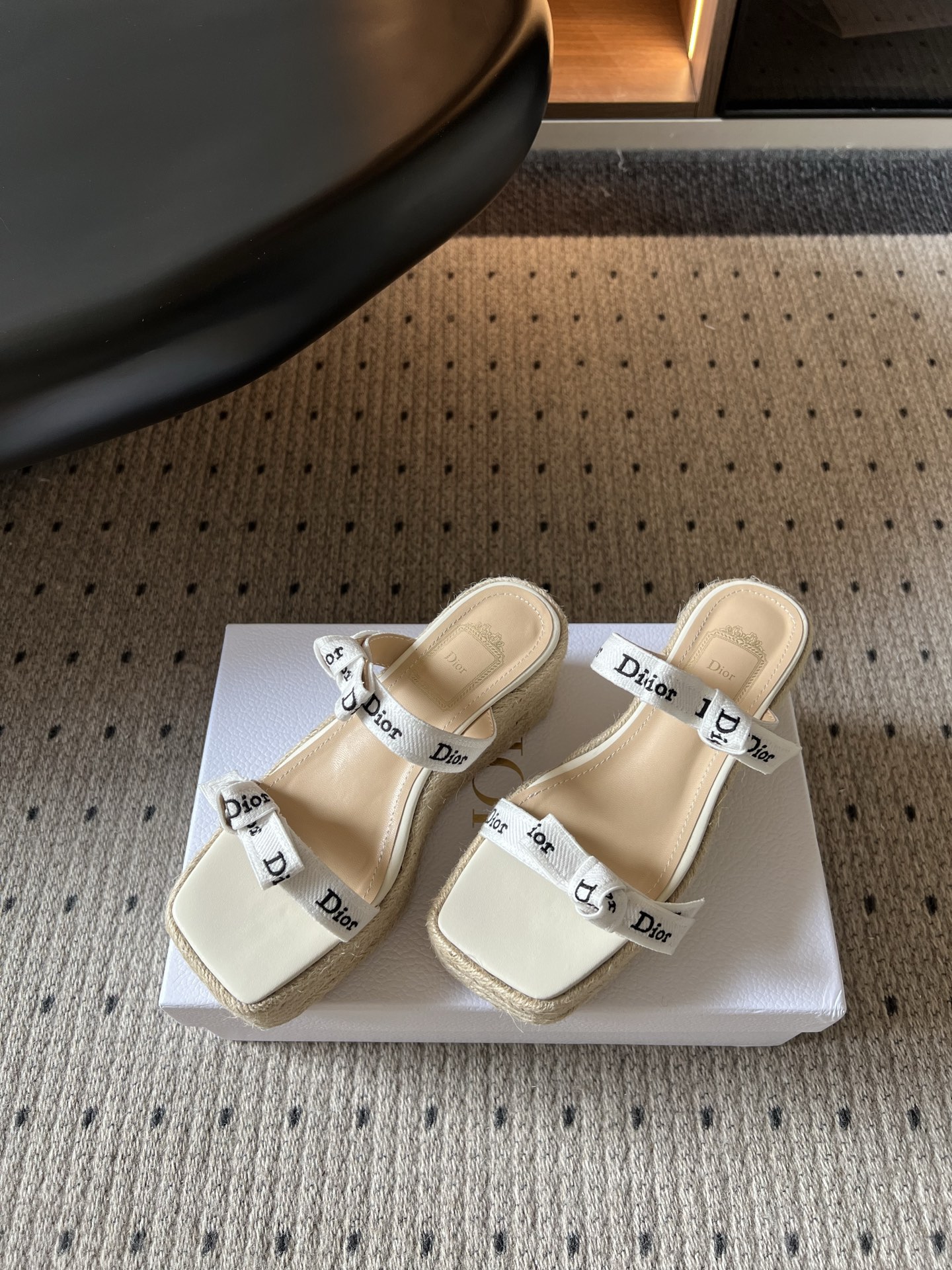 디올 신발 132551 Dior Shoes 썸네일 이미지