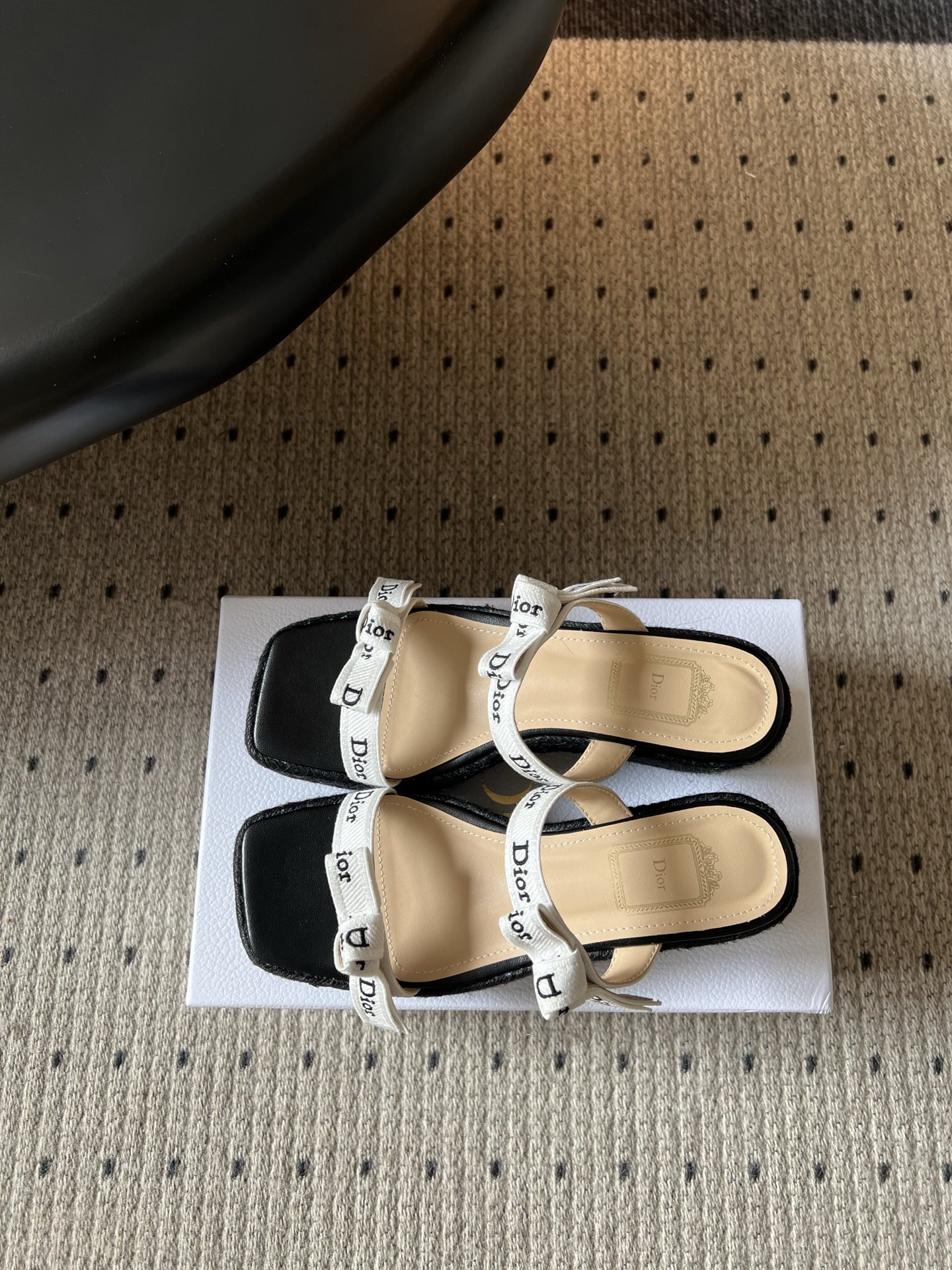디올 신발 132550 Dior Shoes 썸네일 이미지