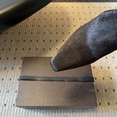 ALAÏ*26ss夏季新款尖头细跟穆勒拖自带冷艳高级的复古贵气格调,利落小方尖头拉长脚部线条,无后跟穆勒 ALAÏ*26ss夏季新款尖头细跟穆勒拖自带冷艳高级的复古贵气格调,利落小方尖头拉长脚部线条,无后跟穆勒