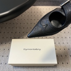 G102@Dymonlatr*26ss夏季新款尖头布洛克扣带单鞋 复古英伦氛围感直接拉满,精致尖头搭配经典布洛克雕花,T G102@Dymonlatr*26ss夏季新款尖头布洛克扣带单鞋 复古英伦氛围感直接拉满,精致尖头搭配经典布洛克雕花,T