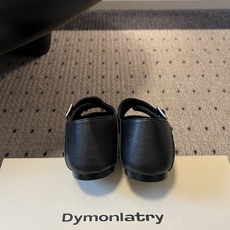 G102@Dymonlatr*26ss夏季新款尖头布洛克扣带单鞋 复古英伦氛围感直接拉满,精致尖头搭配经典布洛克雕花,T G102@Dymonlatr*26ss夏季新款尖头布洛克扣带单鞋 复古英伦氛围感直接拉满,精致尖头搭配经典布洛克雕花,T